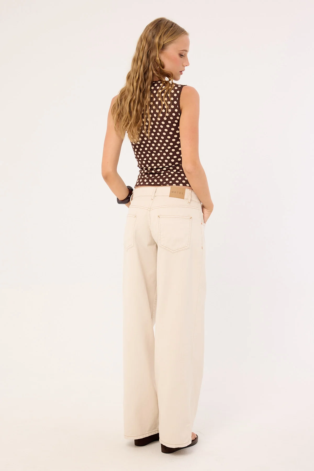 Motel Roomy Extra Wide Low Rise Jeans Off White - Image 5