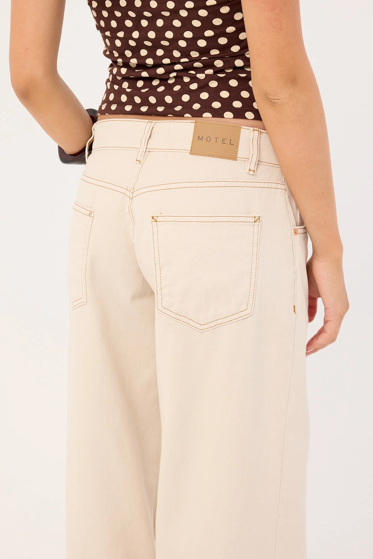 Motel Roomy Extra Wide Low Rise Jeans Off White - Image 6