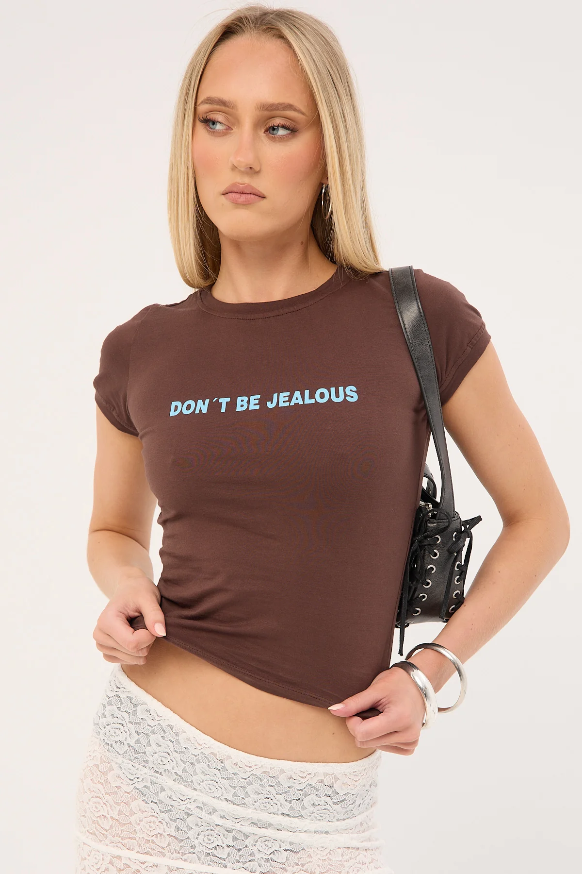 Motel Sutin Tee Deep Mahogany