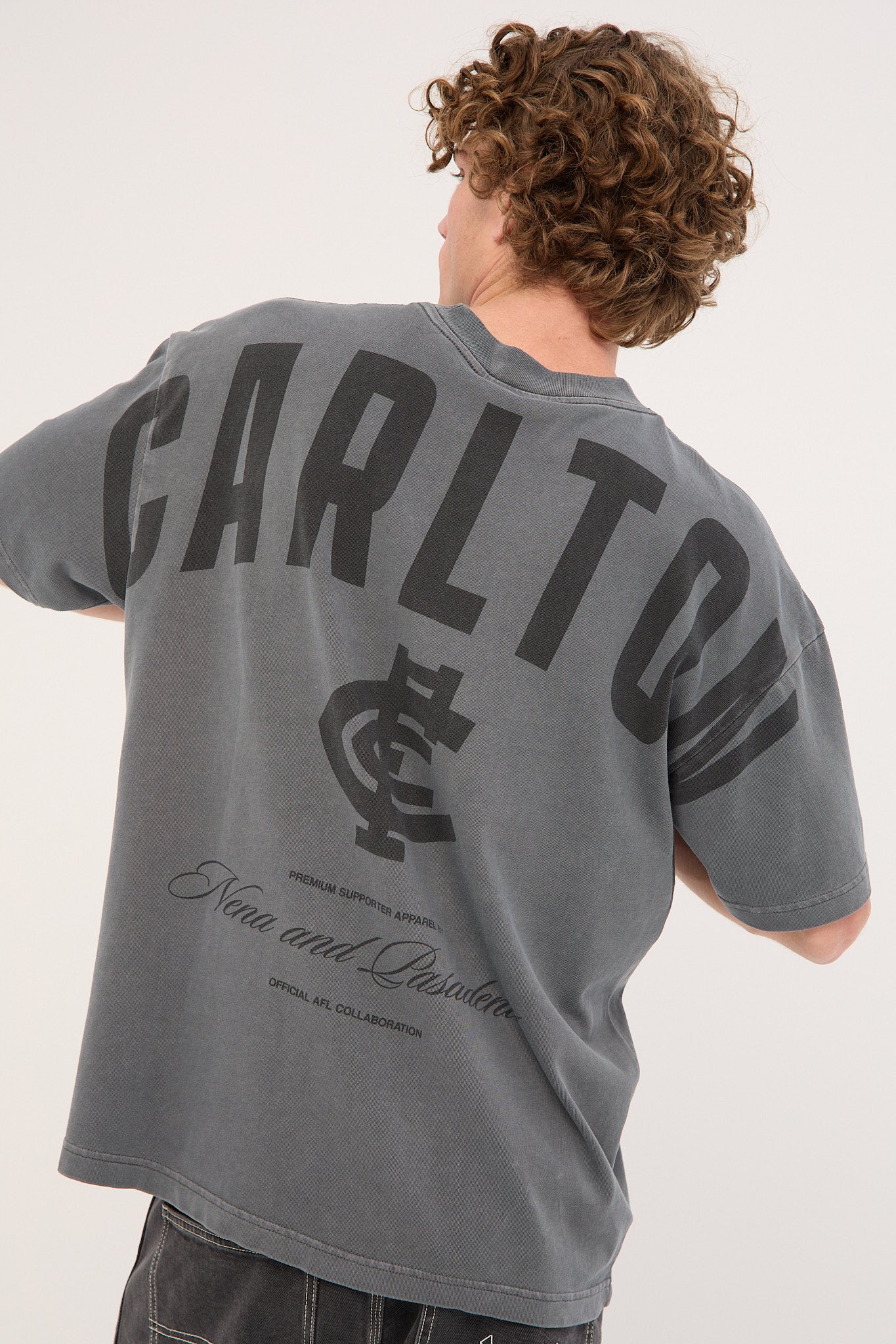 Nena & Pasadena Carlton Hunter Tee Pigment Charcoal