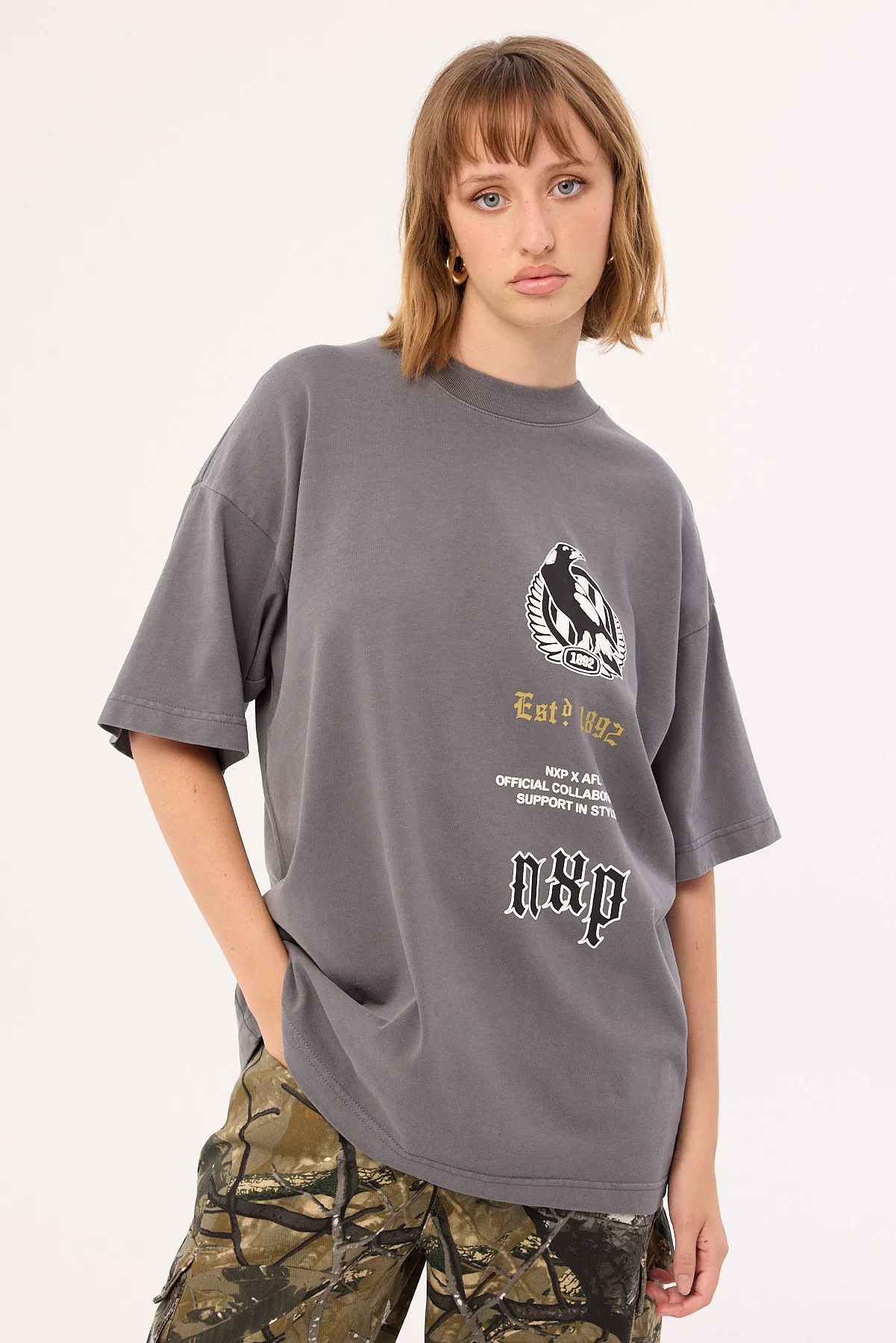 Nena & Pasadena Collingwood Stack Tee Pigment Charcoal - Image 4