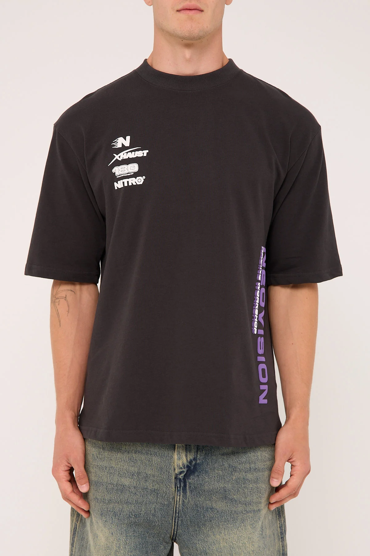 Neovision Chrome Street Super Heavy Tee Night Black - Image 11