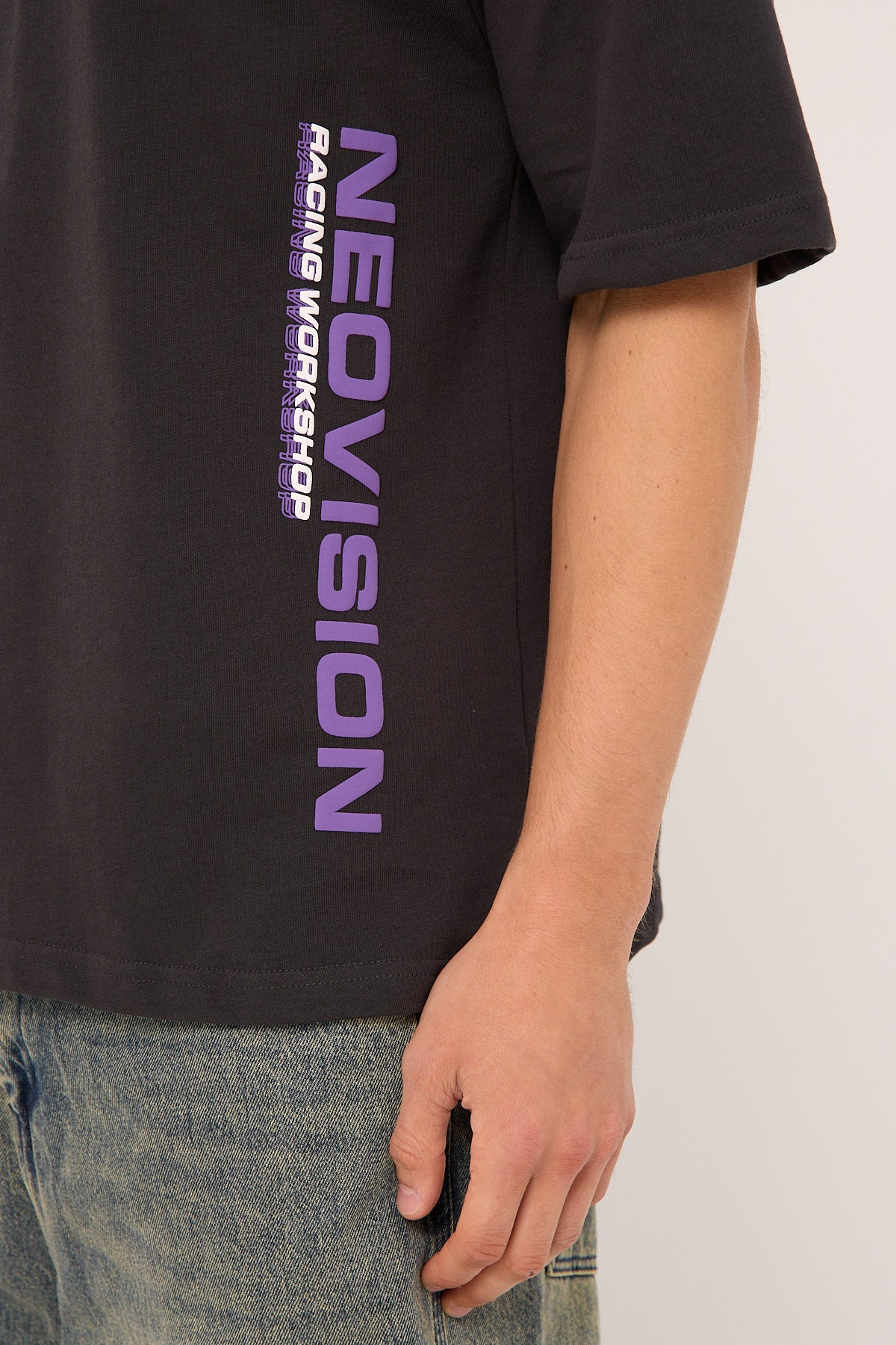 Neovision Chrome Street Super Heavy Tee Night Black - Image 9