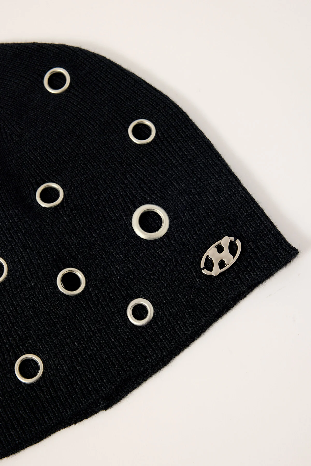 Neovision Coil Eyelet Beanie Black - Image 2