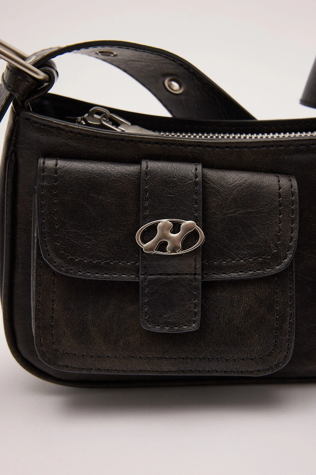Neovision Contessa Multi Pocket Handbag Washed Black - Image 2