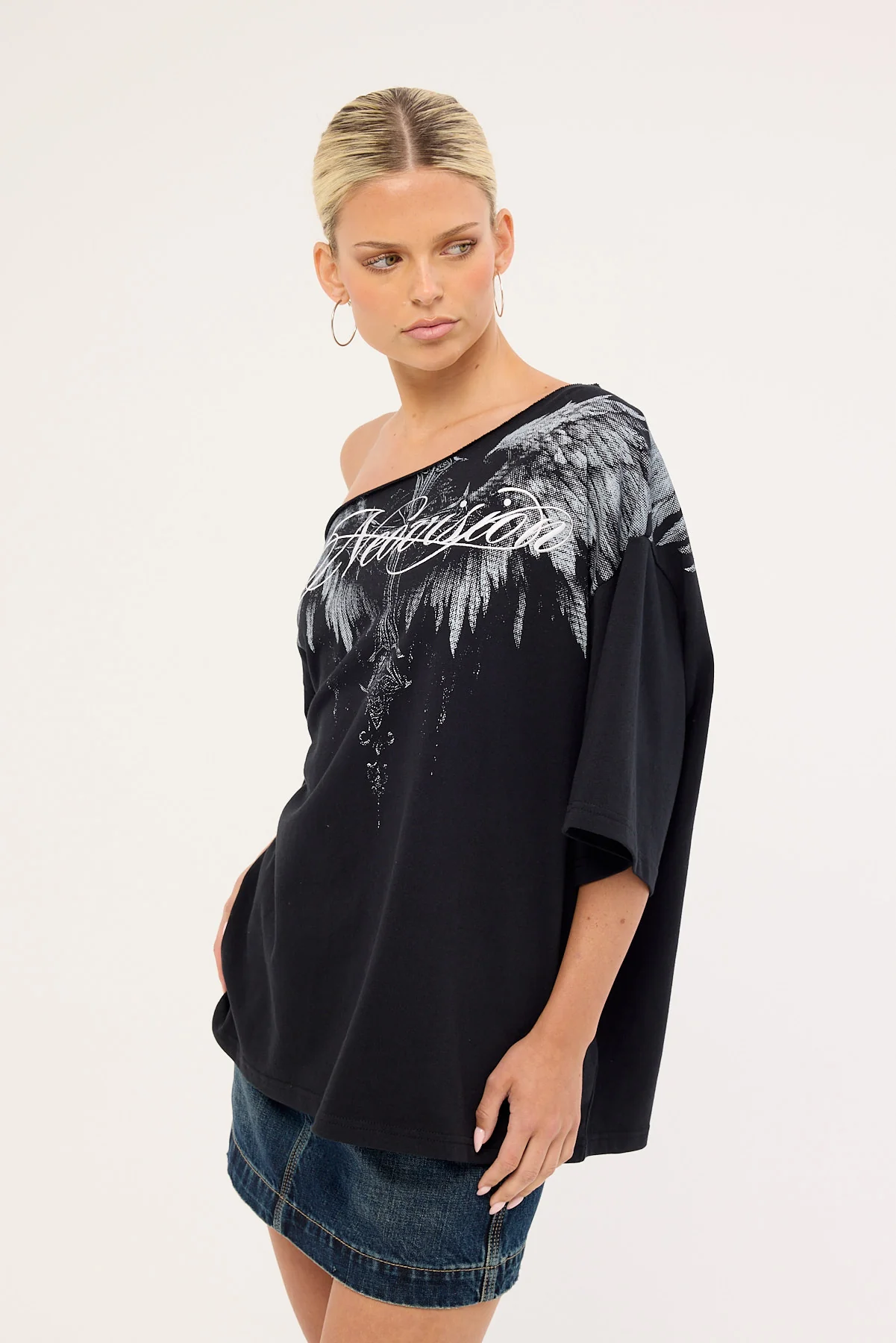 Neovision Creed Boat Neck Relaxed Tee Black - Image 4