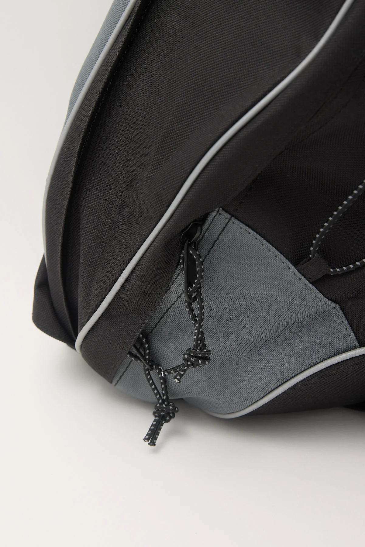 Neovision Dimension Sling Backpack Black - Image 2
