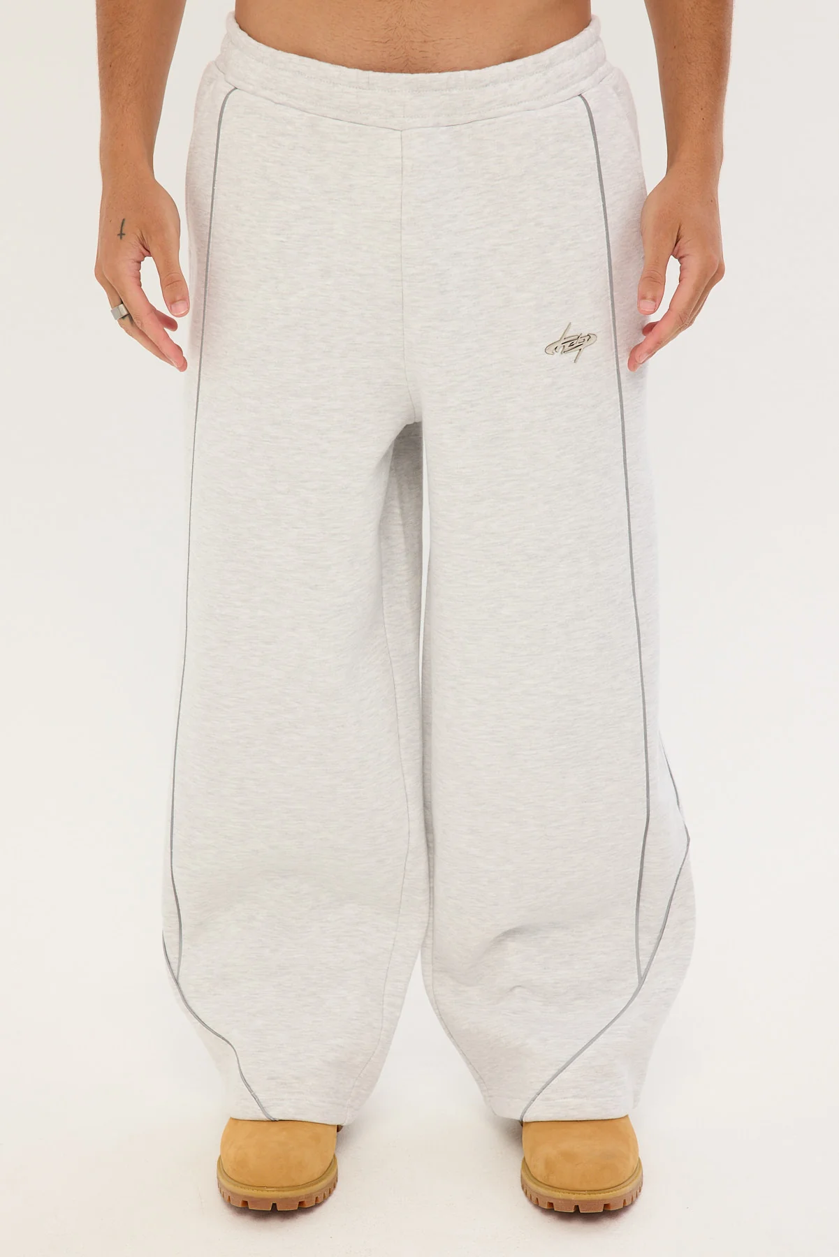 Neovision Drifter Super Baggy Sweatpant Snow Marle - Image 7