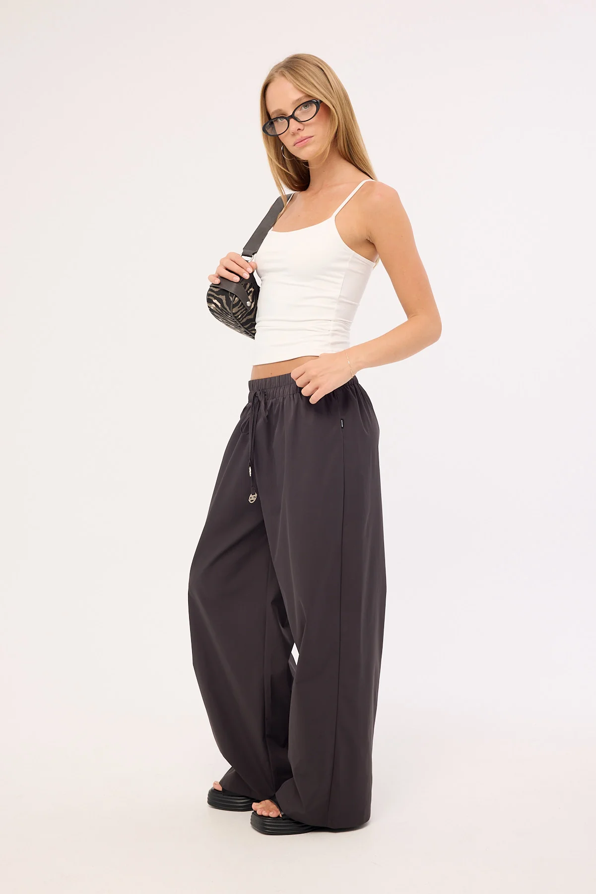 Neovision Error Wide Leg Cargo Pant Charcoal - Image 3