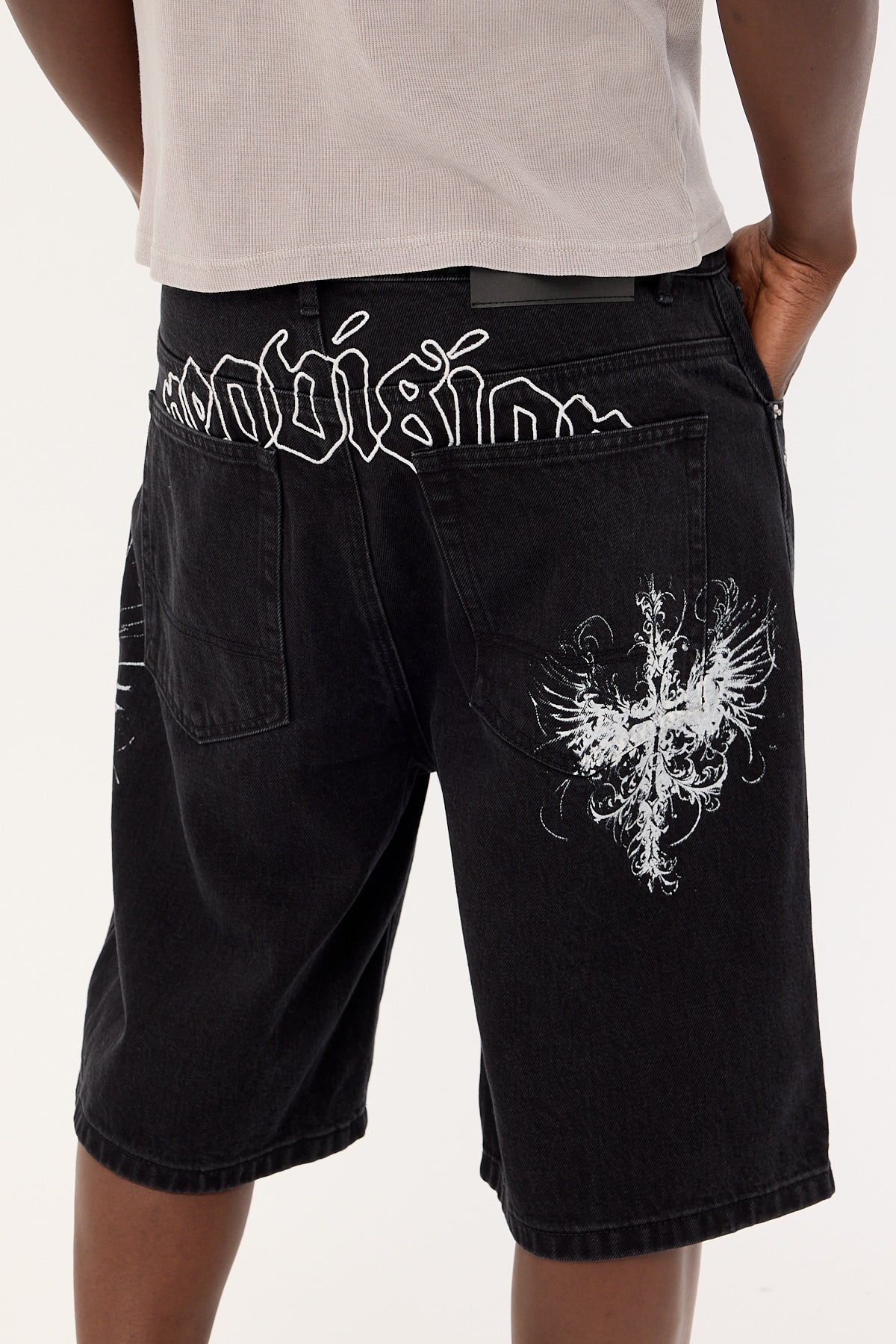 Neovision Fallen Cross Nexa Baggy Jort Dirty Washed Black - Image 7