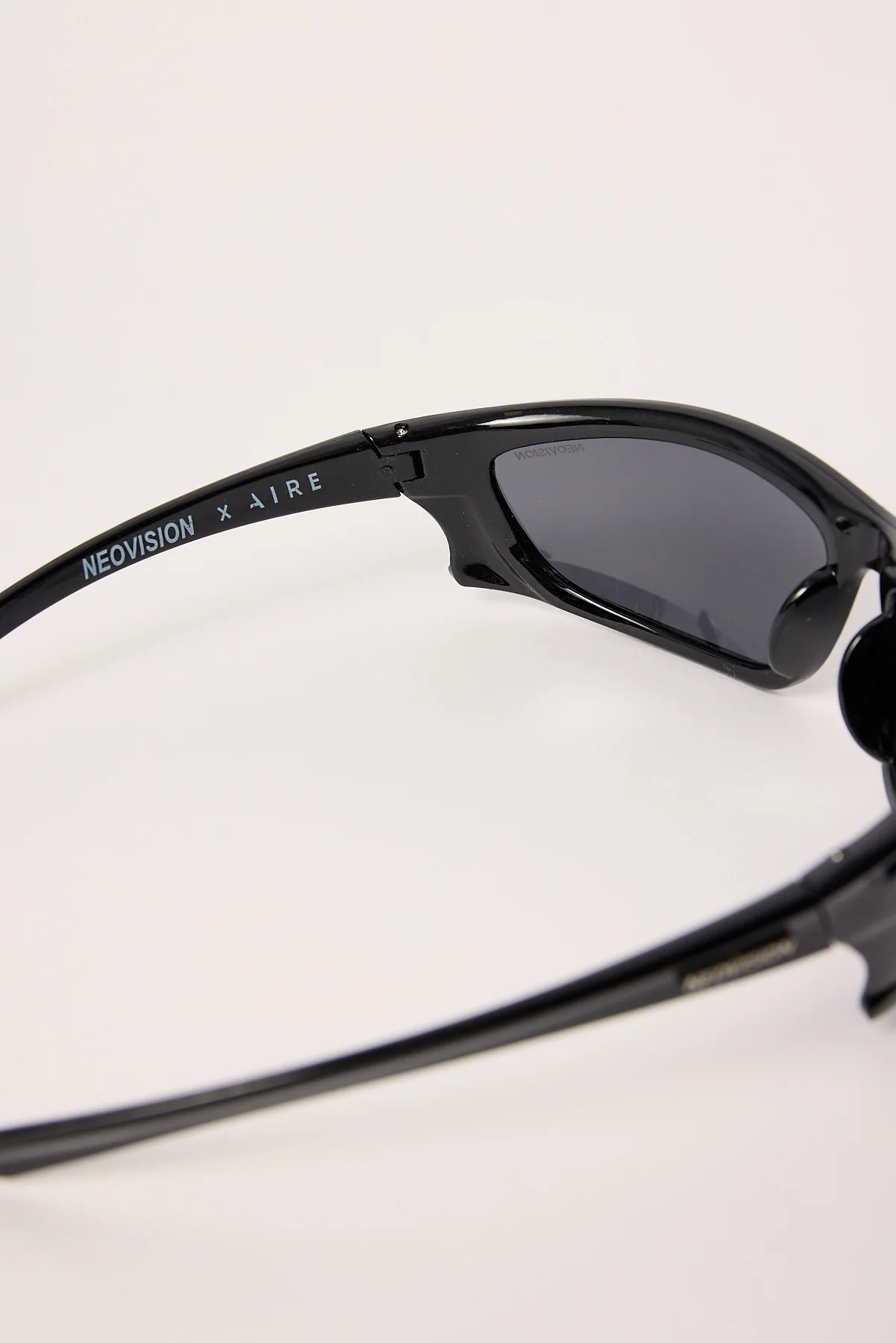Neovision Flux Sunglasses Black/Smoke Mono - Image 3