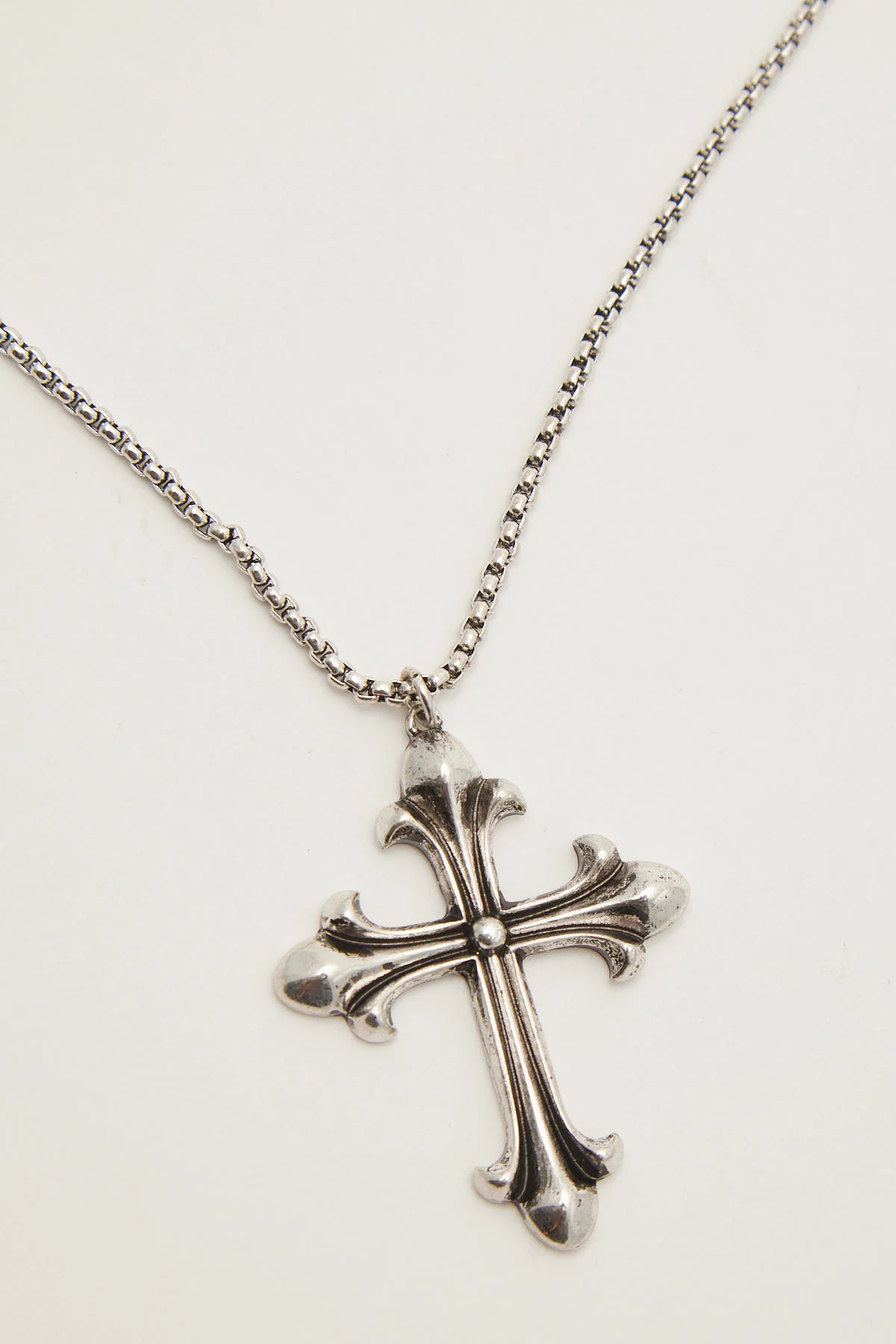 Neovision Gothic Cross Pendant Necklace Silver