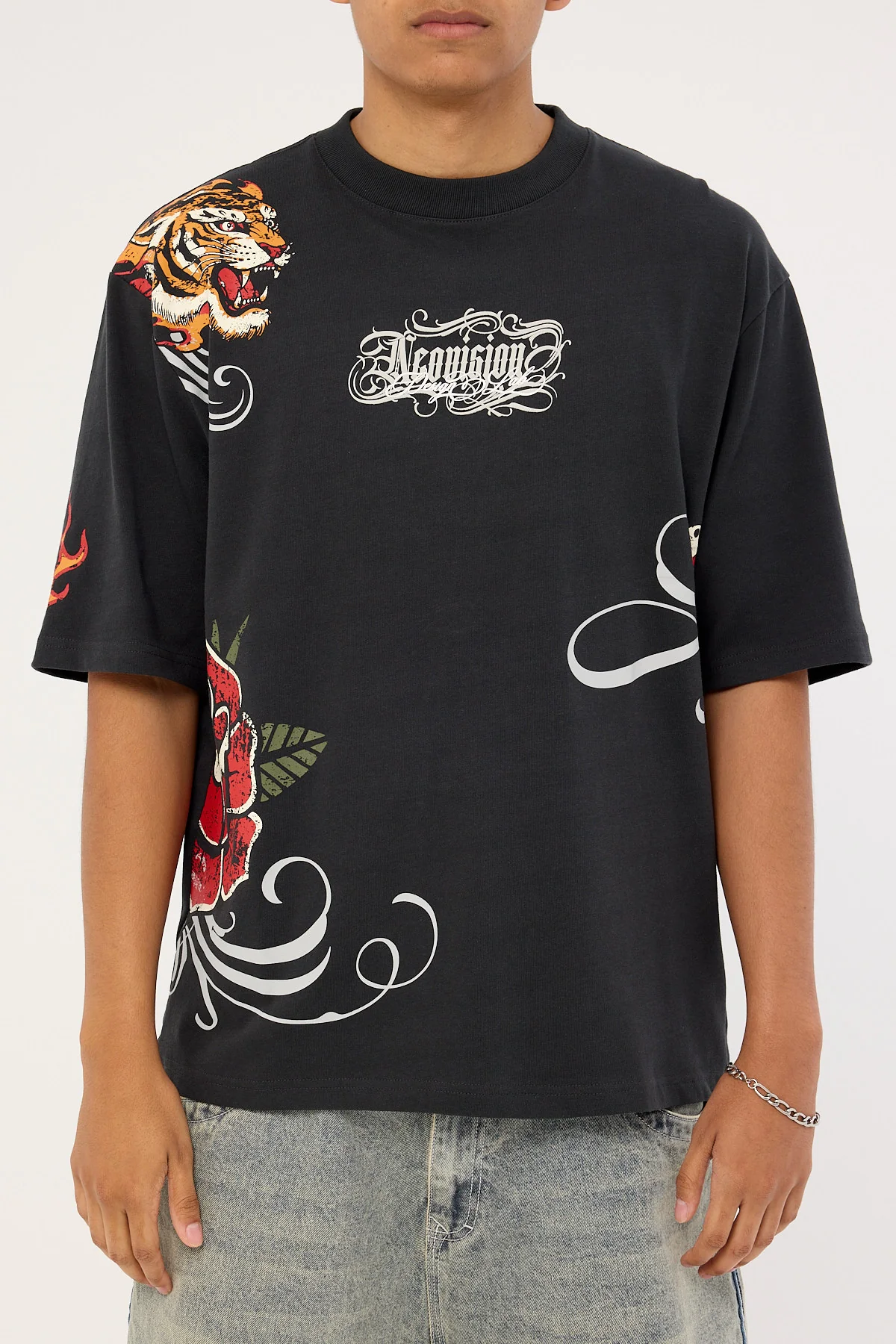 Neovision Inked Street Super Heavy Tee Washed Black - Image 11