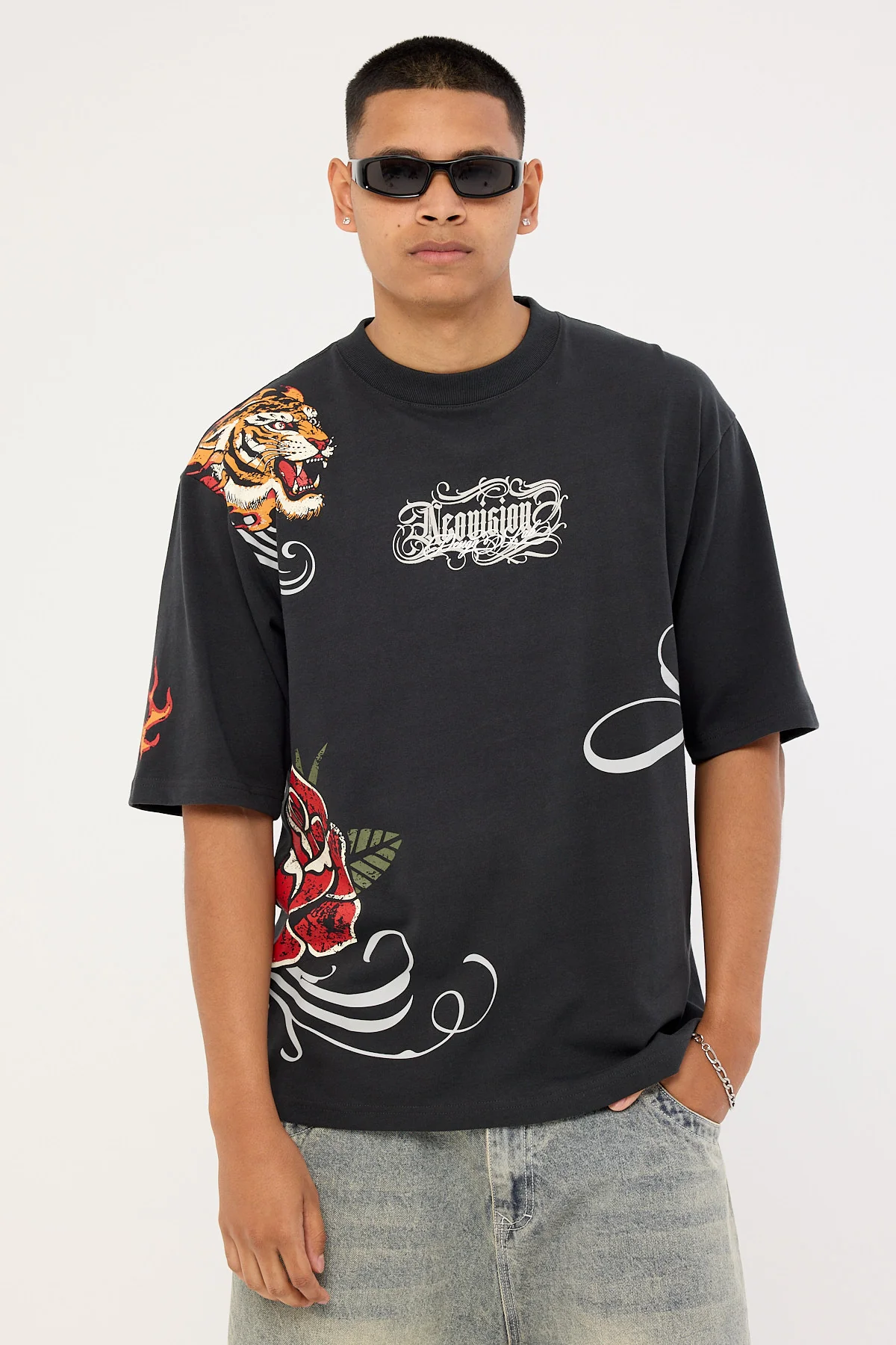 Neovision Inked Street Super Heavy Tee Washed Black - Image 6