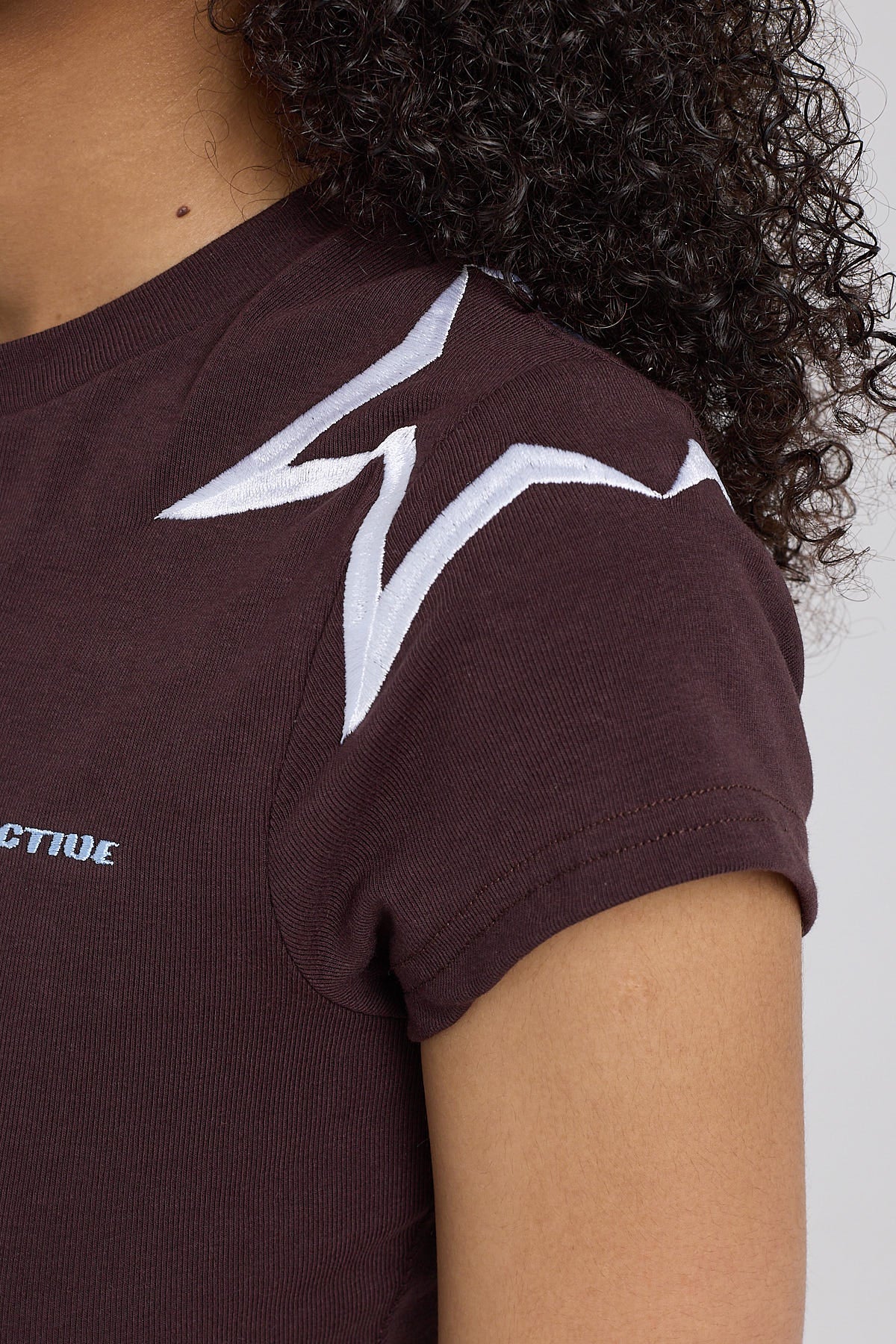 Neovision Modulate Baby Tee Darkest Brown - Image 7