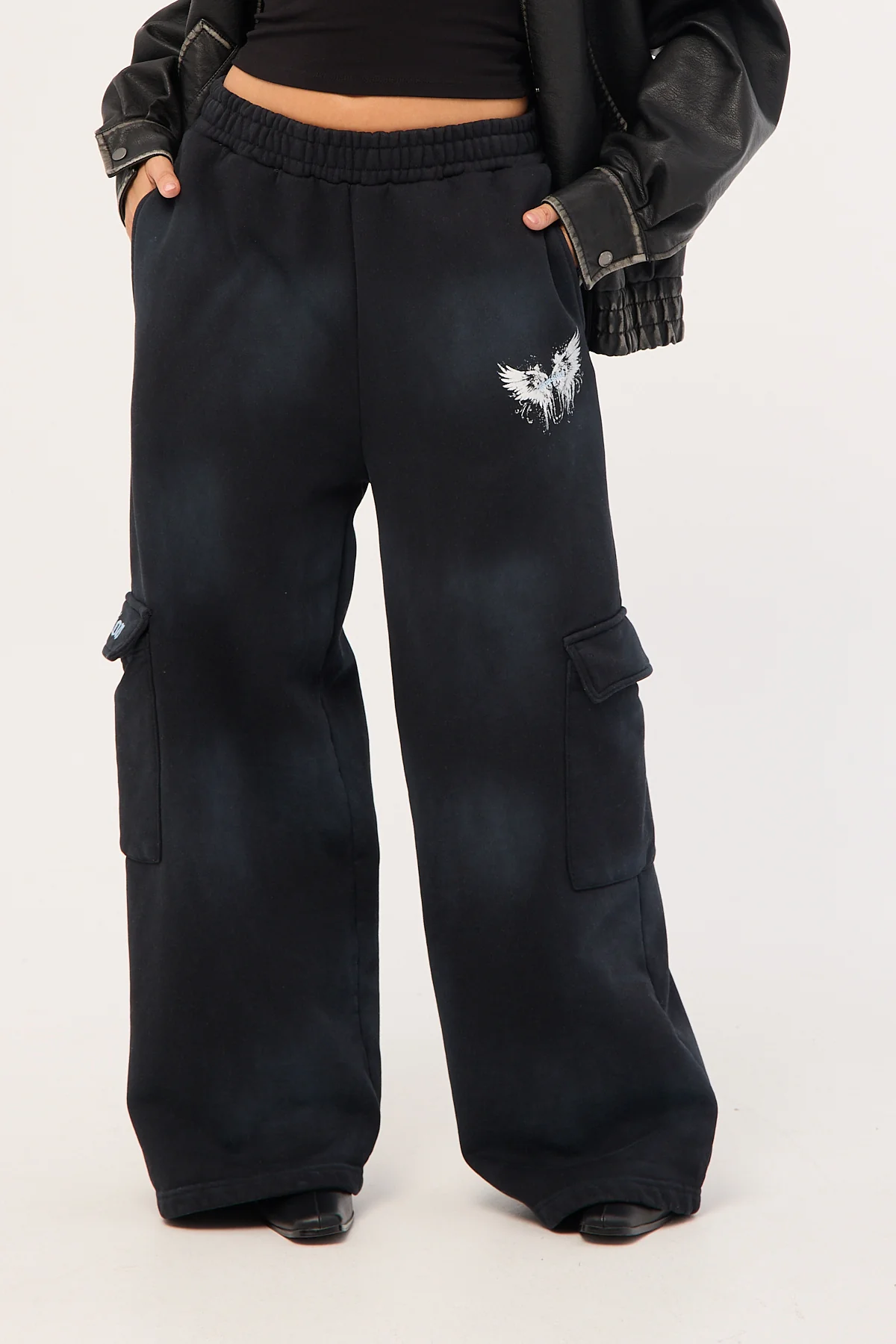 Neovision Nocturne Cargo Trackpant Washed Black - Image 2