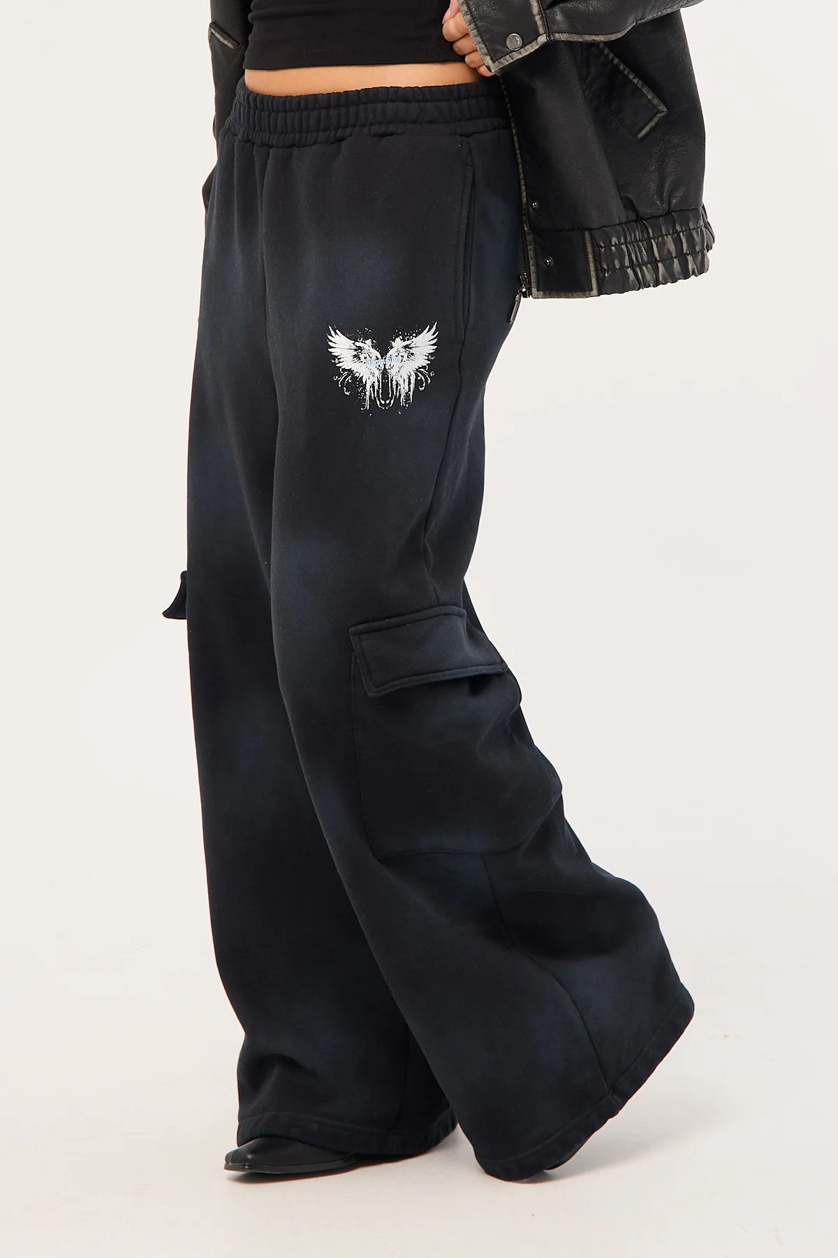 Neovision Nocturne Cargo Trackpant Washed Black - Image 5