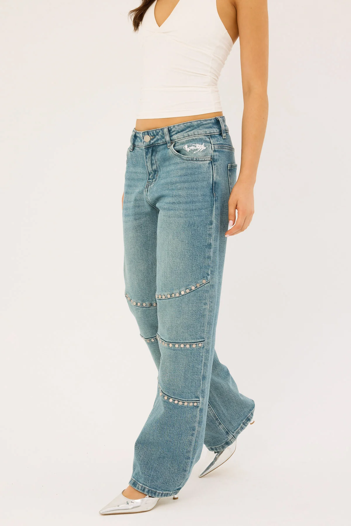 Neovision Notebook Studded Low Rise Jean Mid Blue Denim - Image 4
