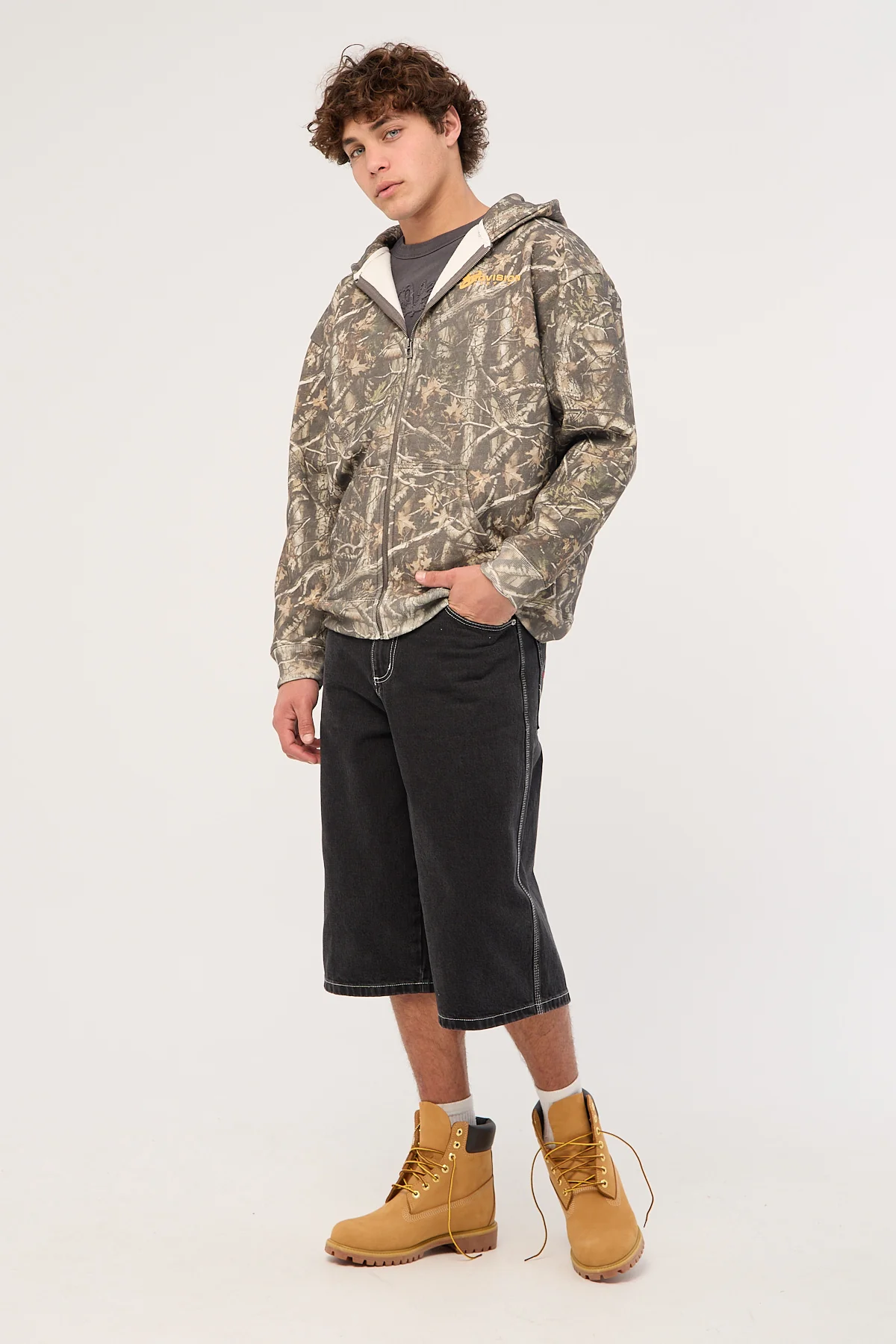 Neovision Omnix Monster Baggy Jort Onyx - Image 3