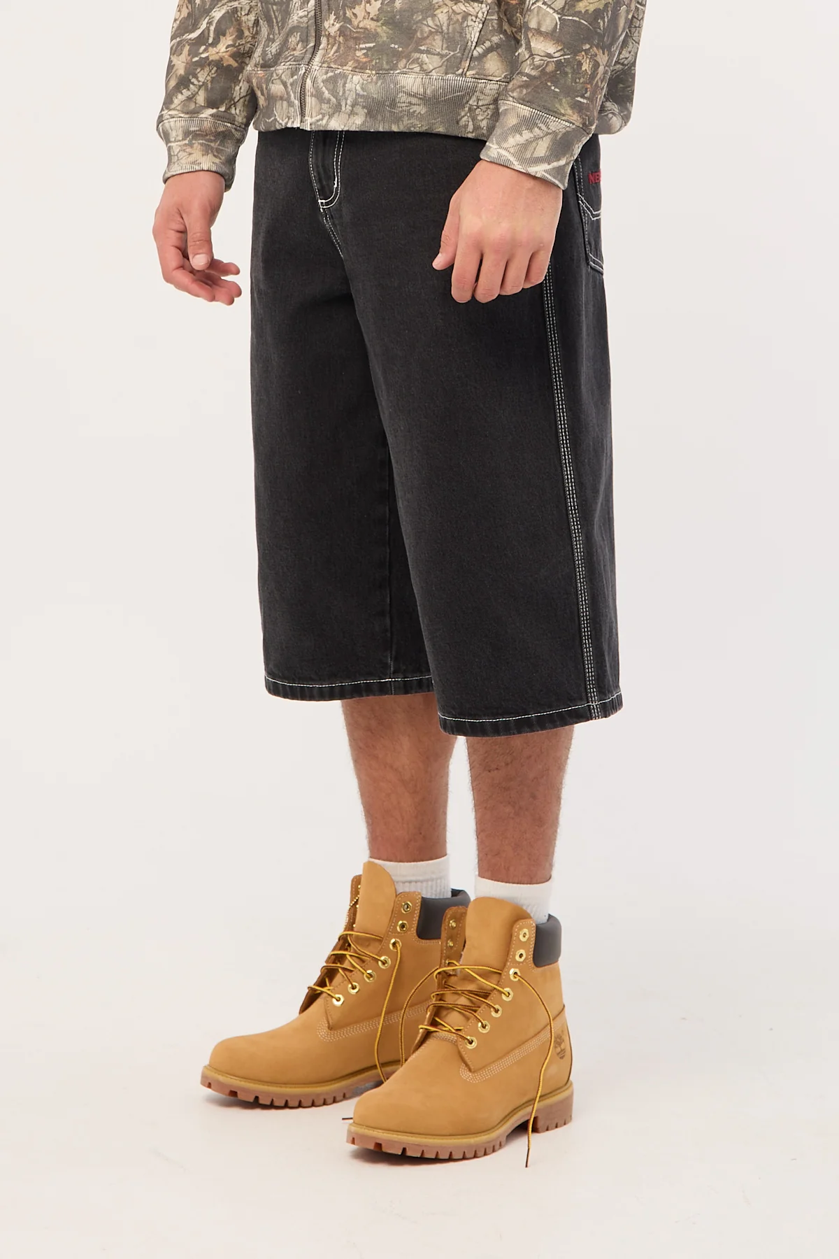 Neovision Omnix Monster Baggy Jort Onyx - Image 4