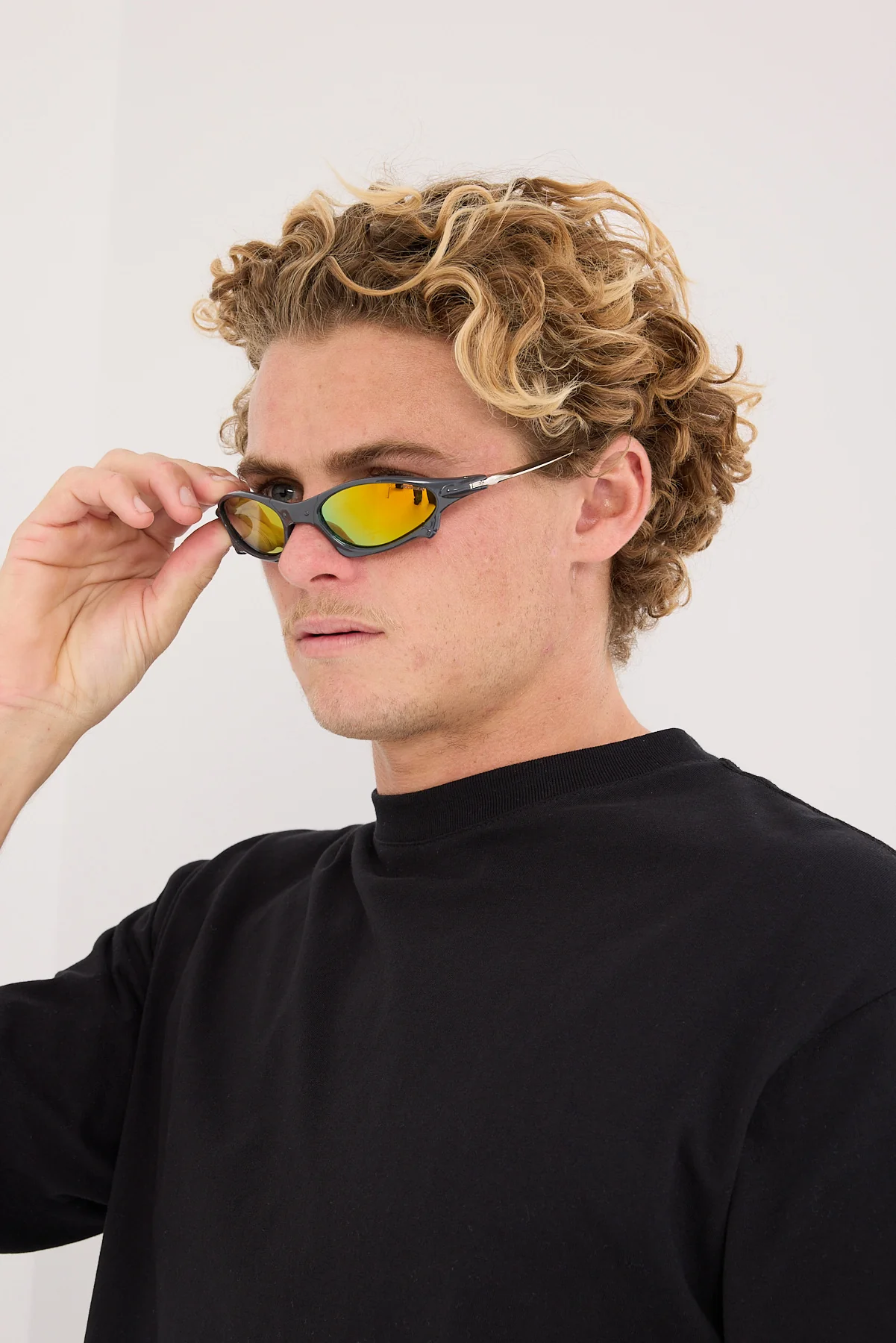 Neovision Quantum Sunglasses Metallic Charcoal/Red Mirror - Image 5