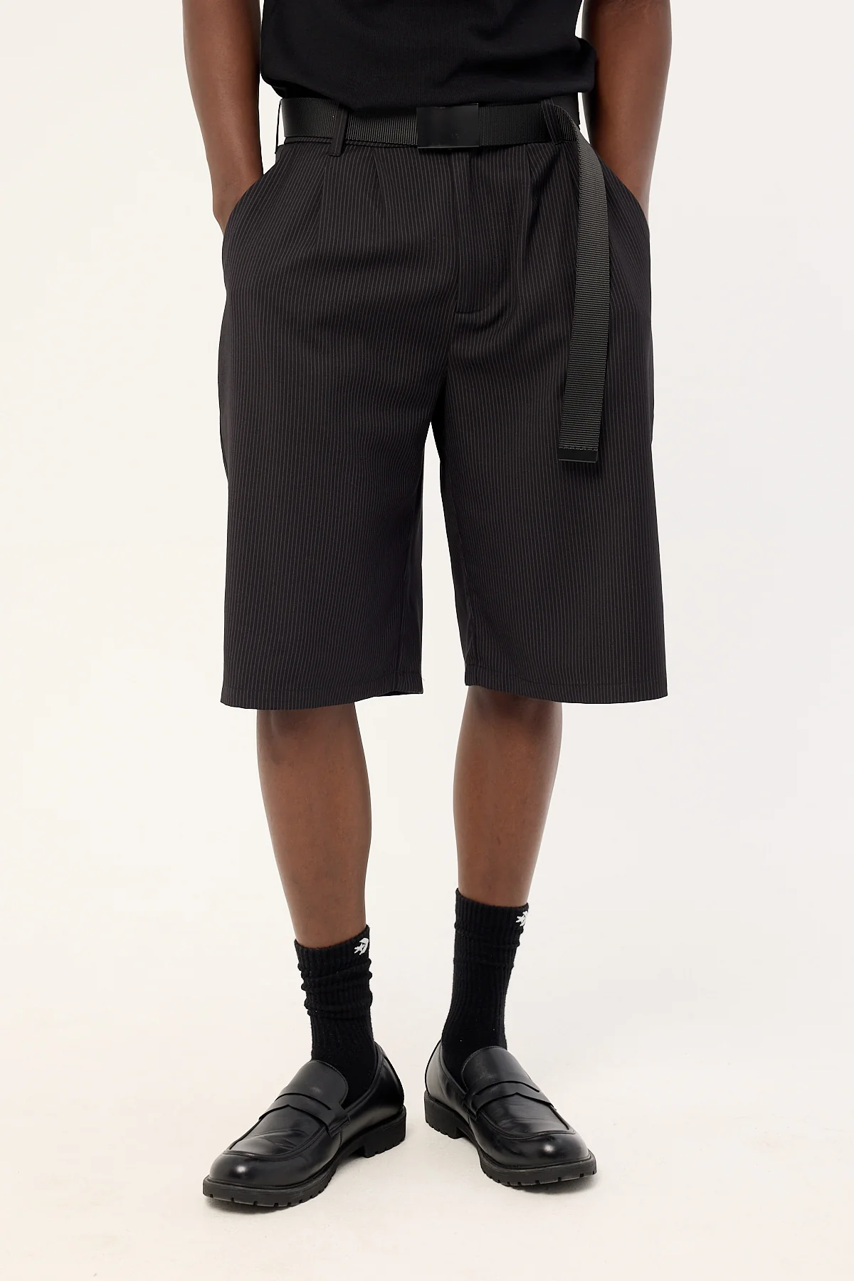 Neovision Razed Tailored Short Black Pinstripe - Image 3