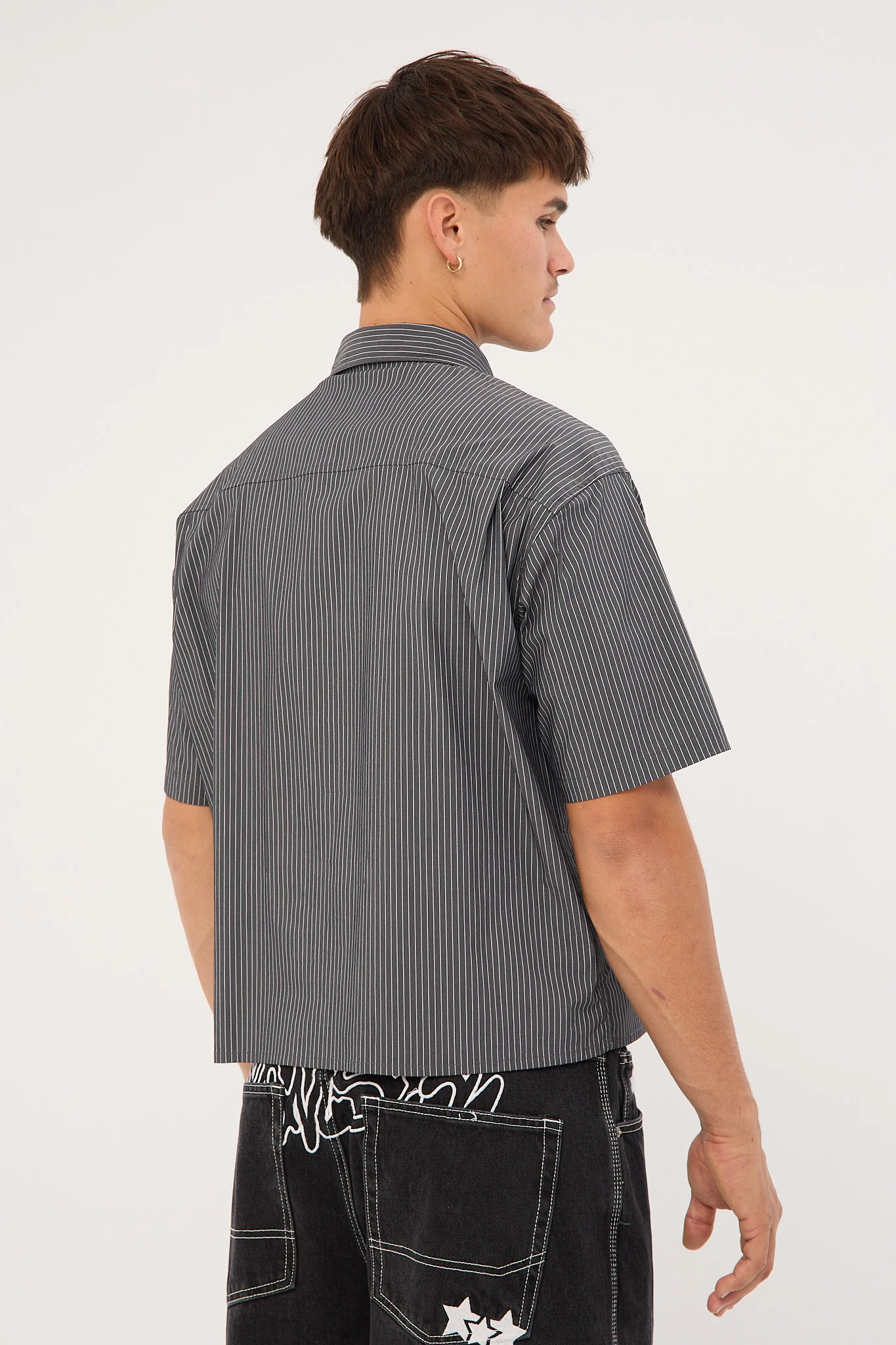 Neovision Rosebud Oversize Cropped Shirt Black/White Stripe - Image 6