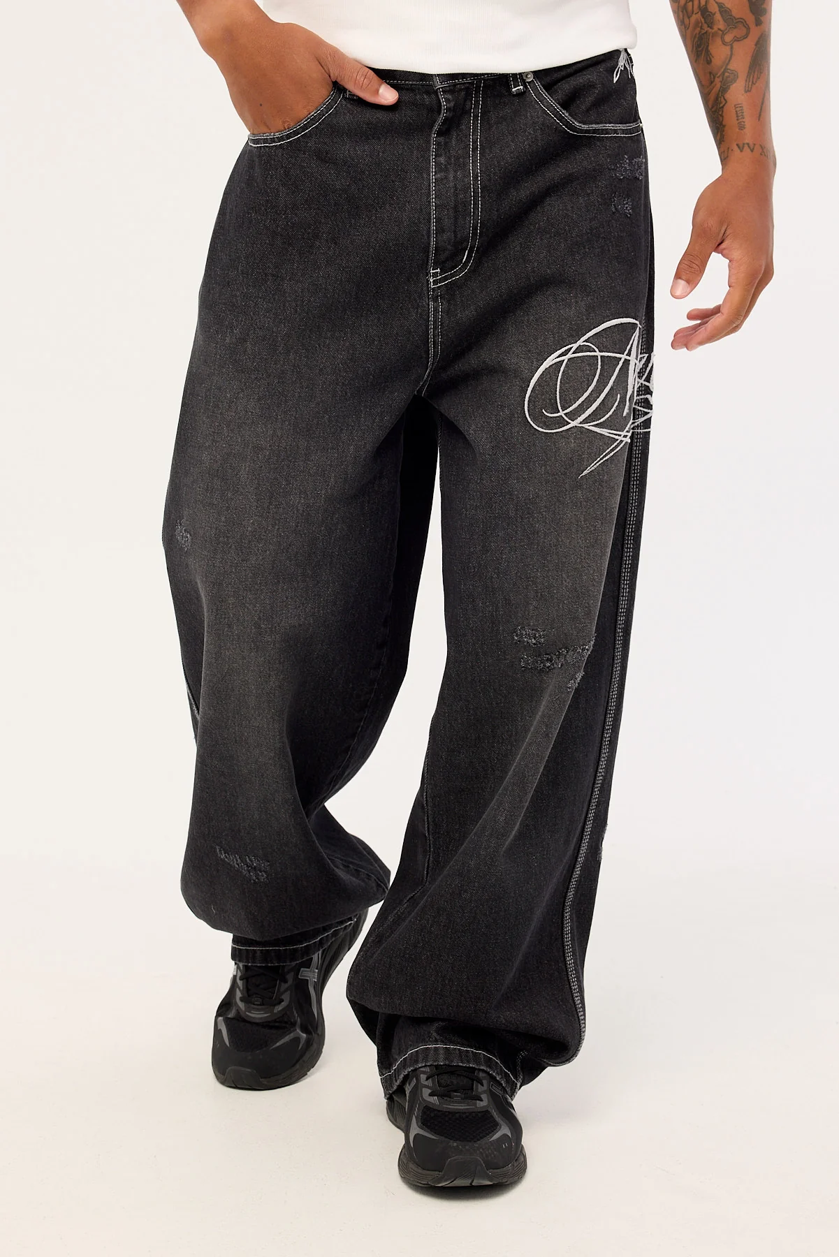 Neovision Scripture Behemoth Super Baggy Jean Dirty Washed Black - Image 2