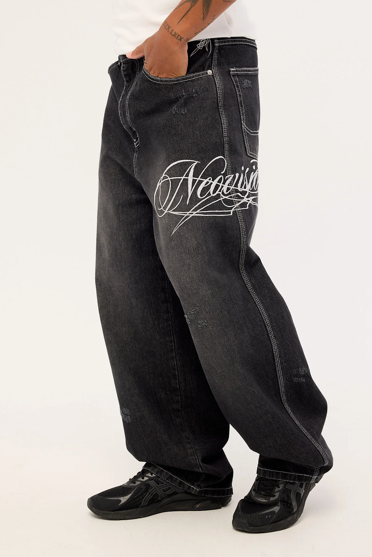Neovision Scripture Behemoth Super Baggy Jean Dirty Washed Black - Image 3