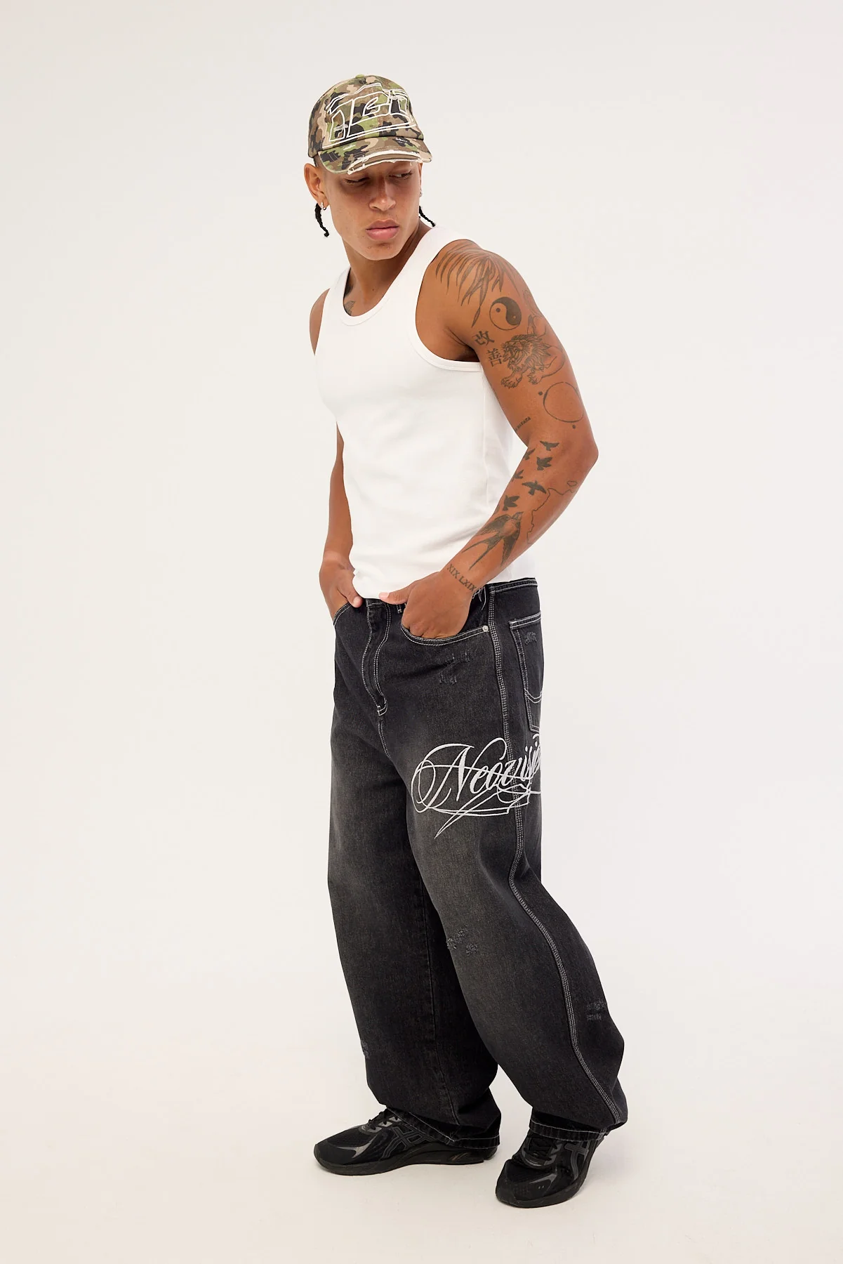 Neovision Scripture Behemoth Super Baggy Jean Dirty Washed Black - Image 4