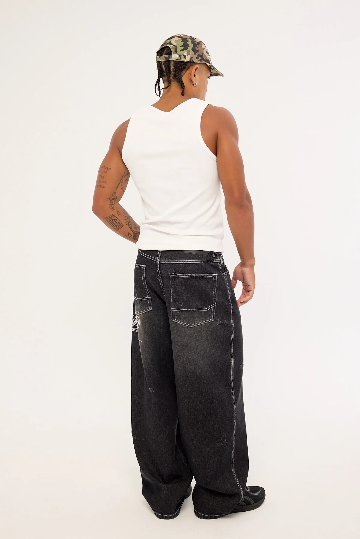 Neovision Scripture Behemoth Super Baggy Jean Dirty Washed Black - Image 5