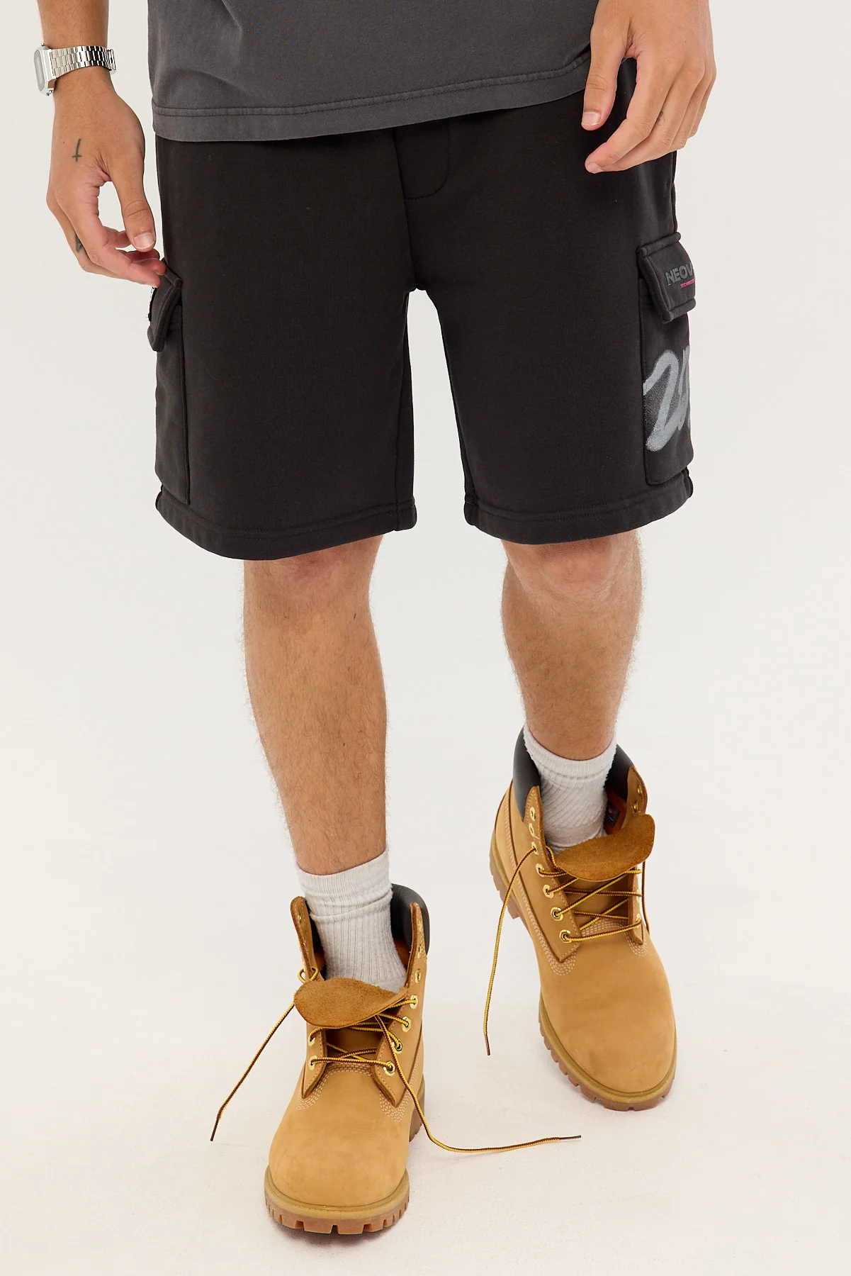 Neovision Supernova Relaxed Cargo Sweat Short Washed Night Black - Image 2