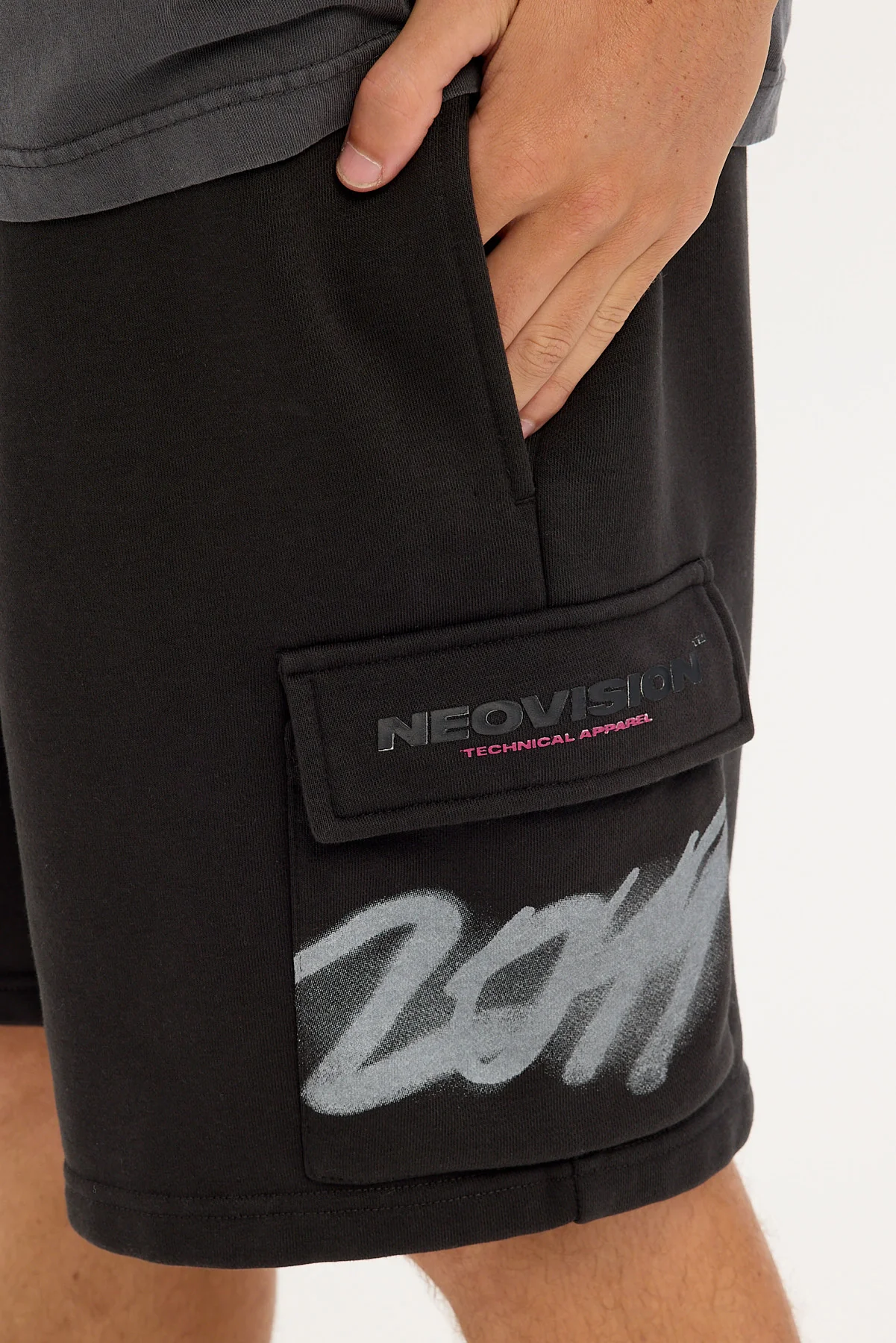 Neovision Supernova Relaxed Cargo Sweat Short Washed Night Black - Image 5