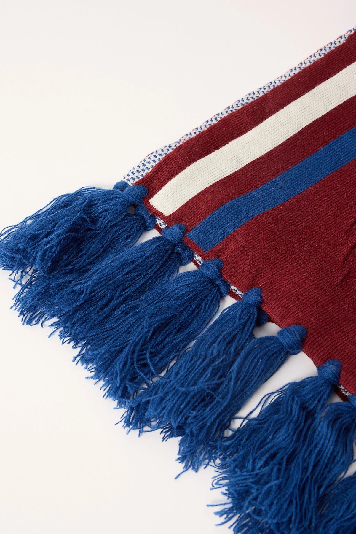 Neovision Supporter Knit Scarf Burgundy - Image 2