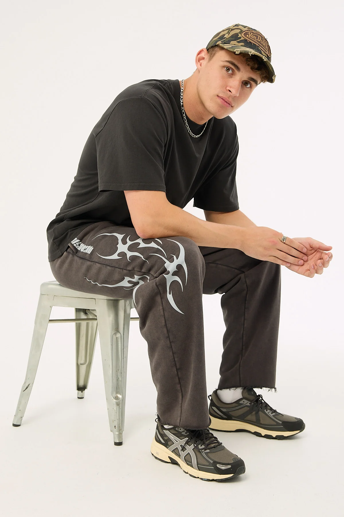 Neovision Tribal Baggy Sweatpant Washed Night Black - Image 2