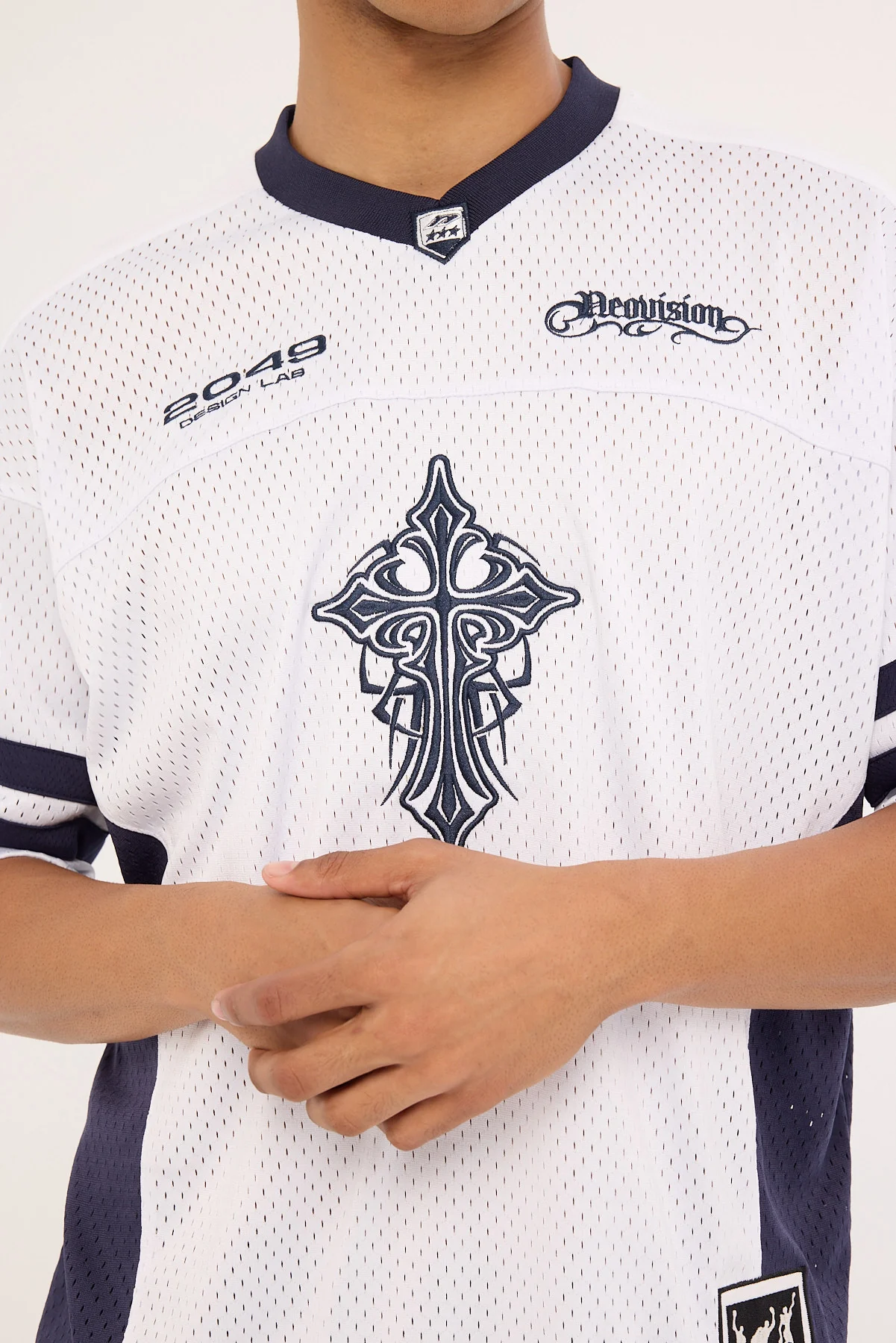 Neovision Tusk V Neck Jersey White/Navy - Image 5
