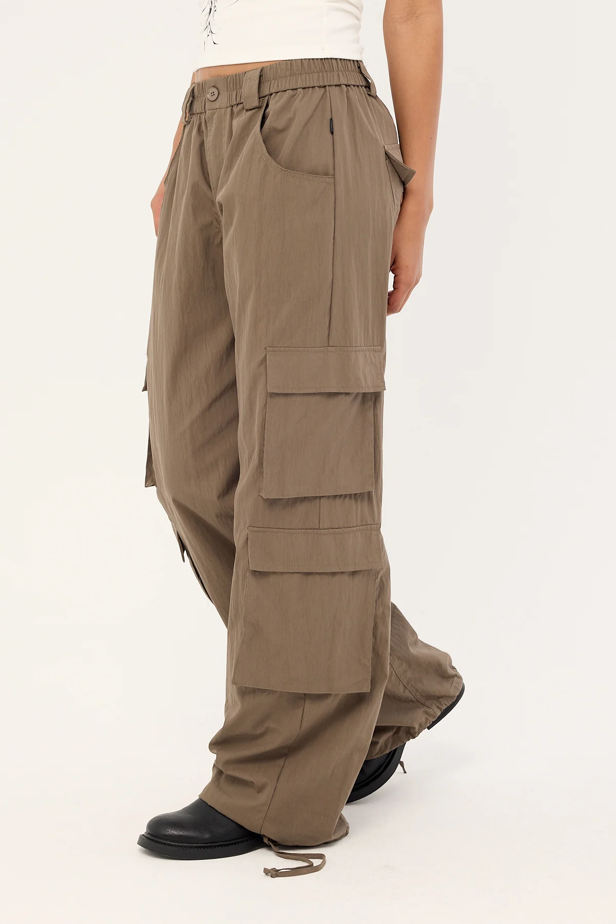 Neovision Vaultline Pocket Cargo Pant Khaki Green - Image 3