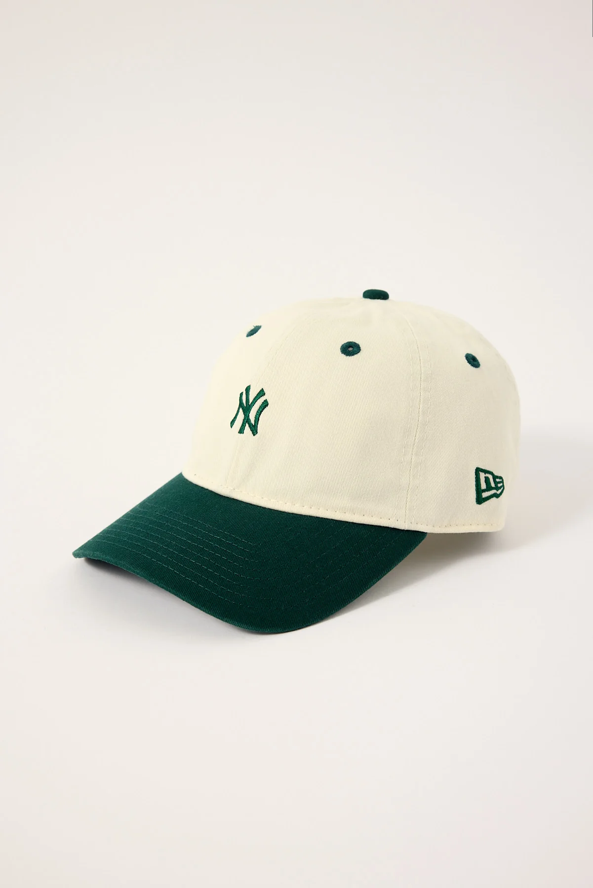 New Era 920 New York Yankees Cap Chalk/Dark Green - Image 3