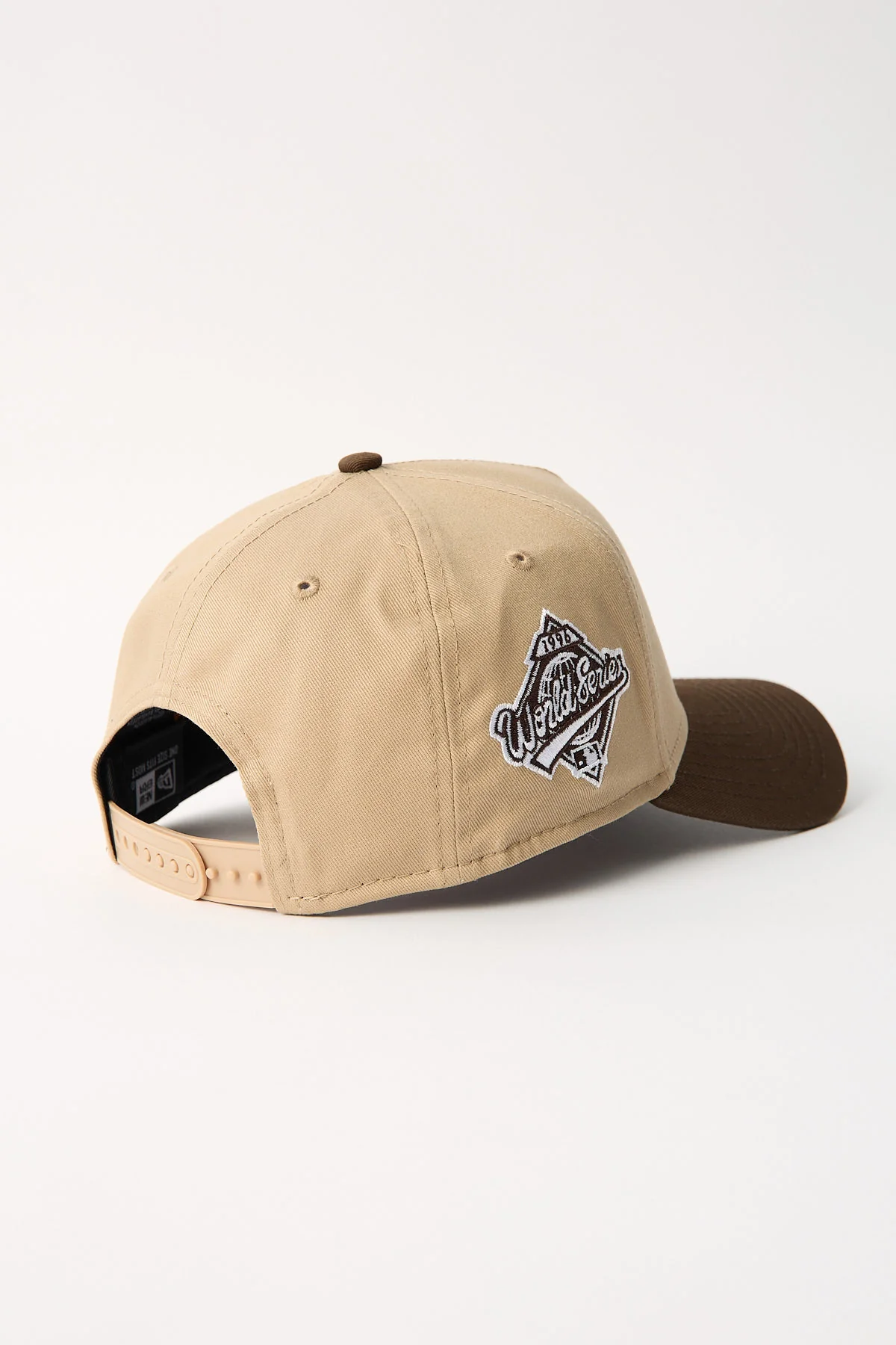 New Era 9FORTY A-FRAME CAMEL 2TONE WORLD SERIES NEW YORK YANKEE CAMEL - Image 4