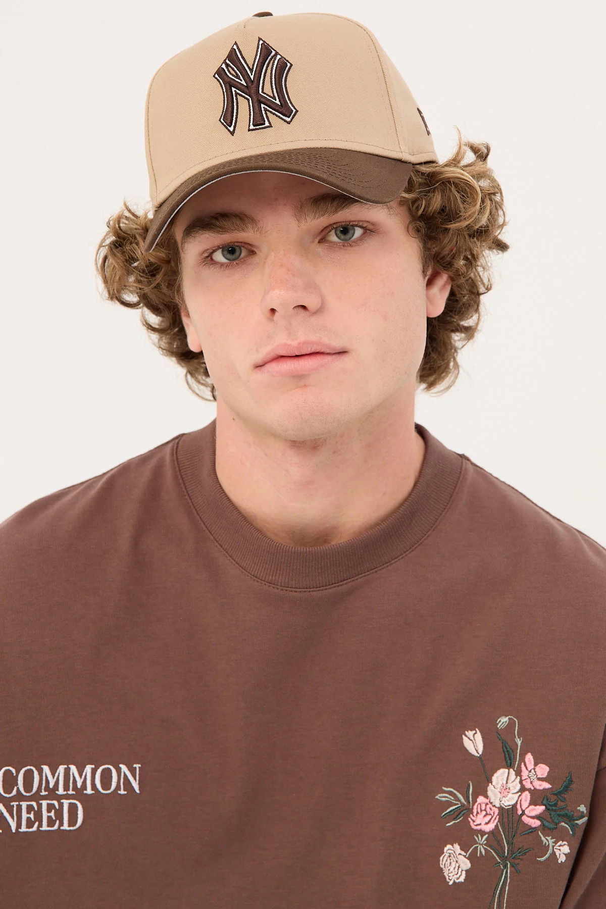 New Era 9FORTY A-FRAME CAMEL 2TONE WORLD SERIES NEW YORK YANKEE CAMEL - Image 6