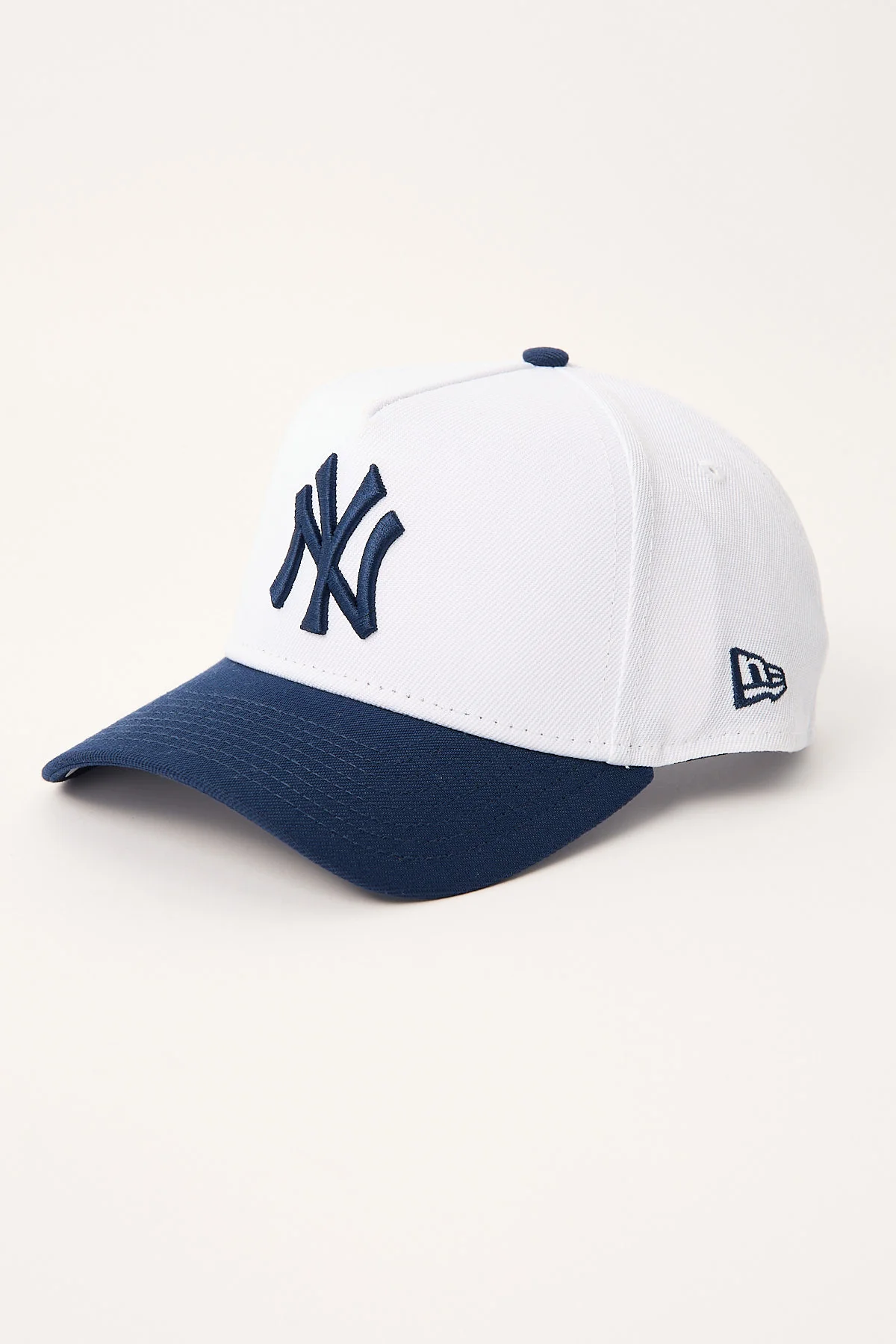 New Era 9Forty A-Frame Chrome Oceanside Repreve New York Yankee Optic White/Oceanside Blue UV - Image 2
