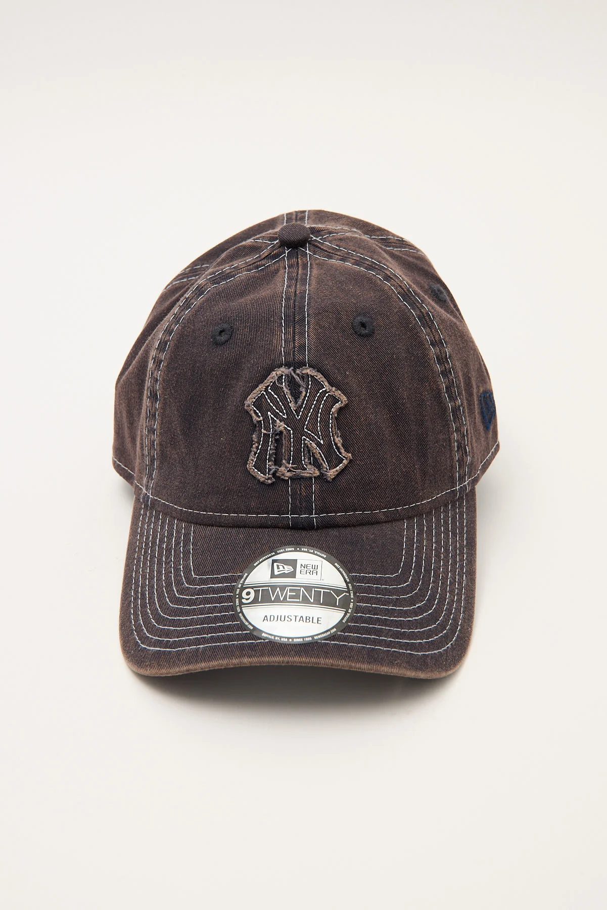 New Era 9Twenty Frayed Tonal New York Yankees Cap Navy