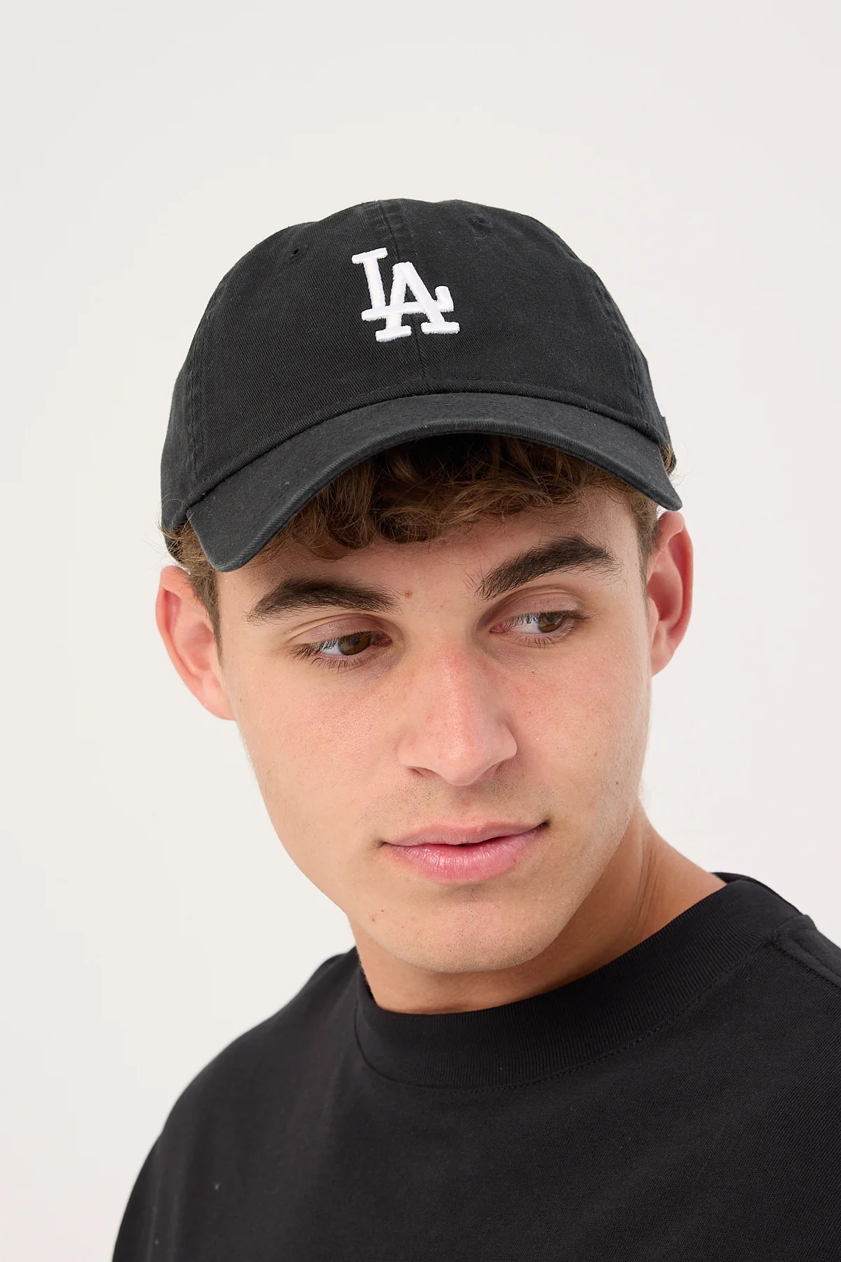 New Era 9Twenty Midi Logo Los Angeles Dodgers Cap Black/White Embroidery - Image 5