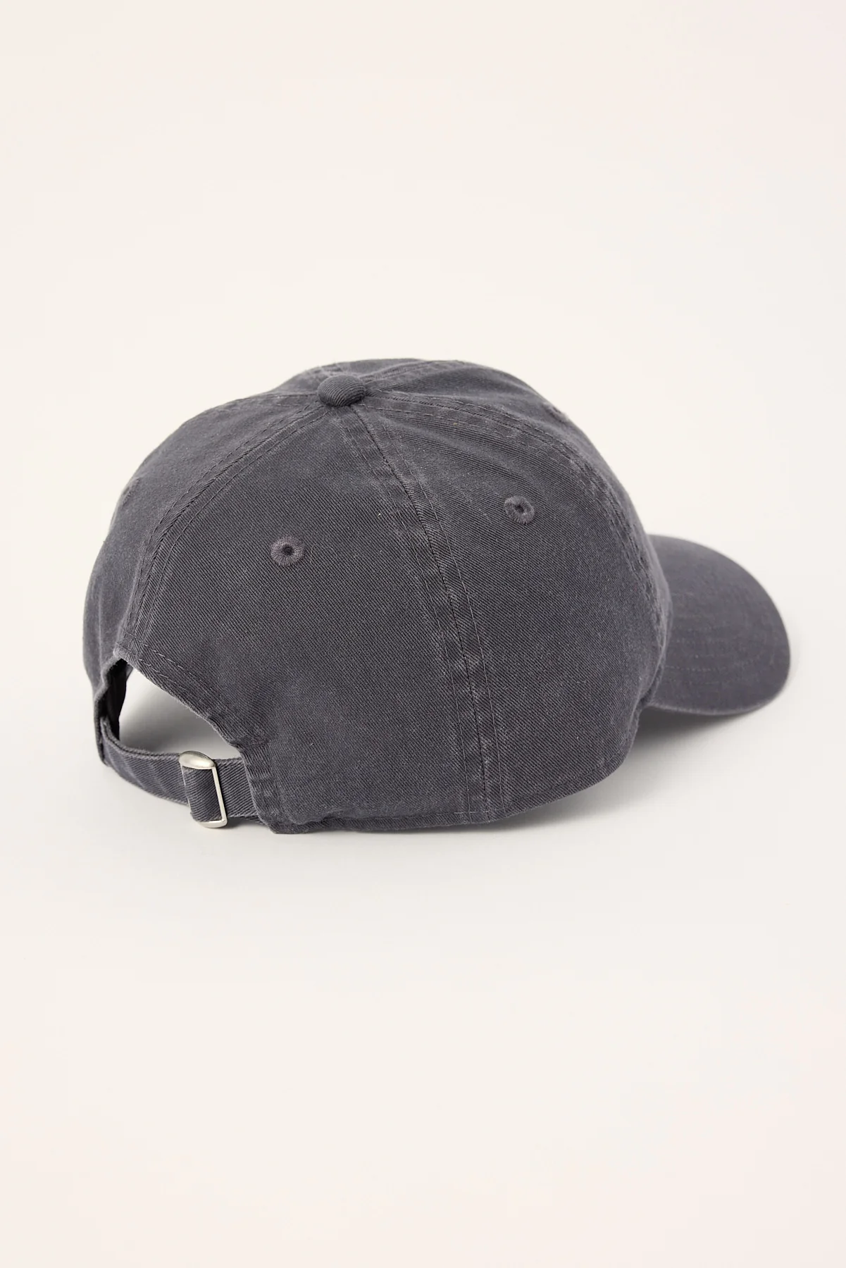 New Era 9Twenty Midi Logo New York Yankees Cap Graphite/White Embroidery - Image 5