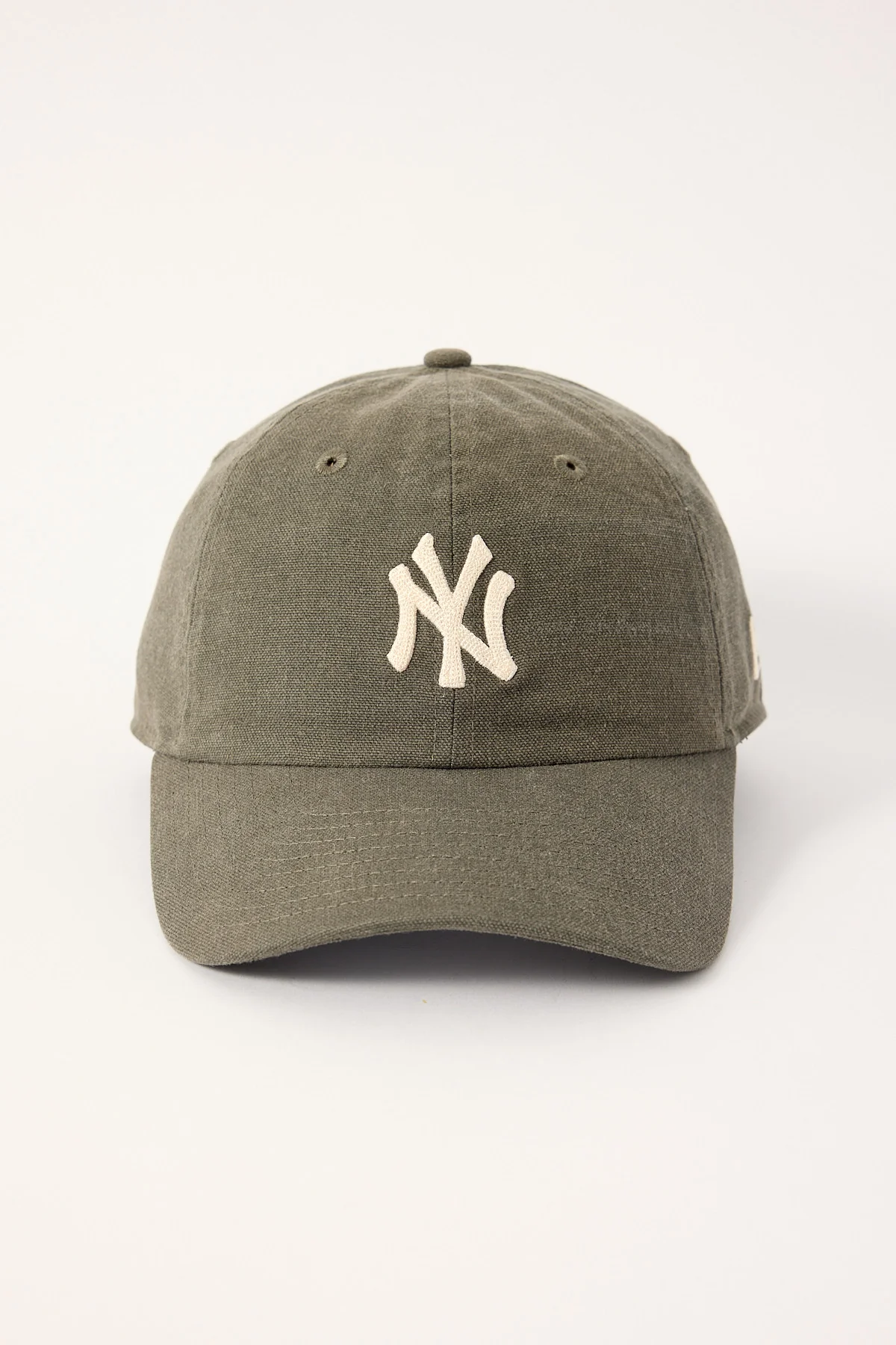 New Era Casual Classic Canvas Chainstitch New York Yankees Cap Moss/Moss UV
