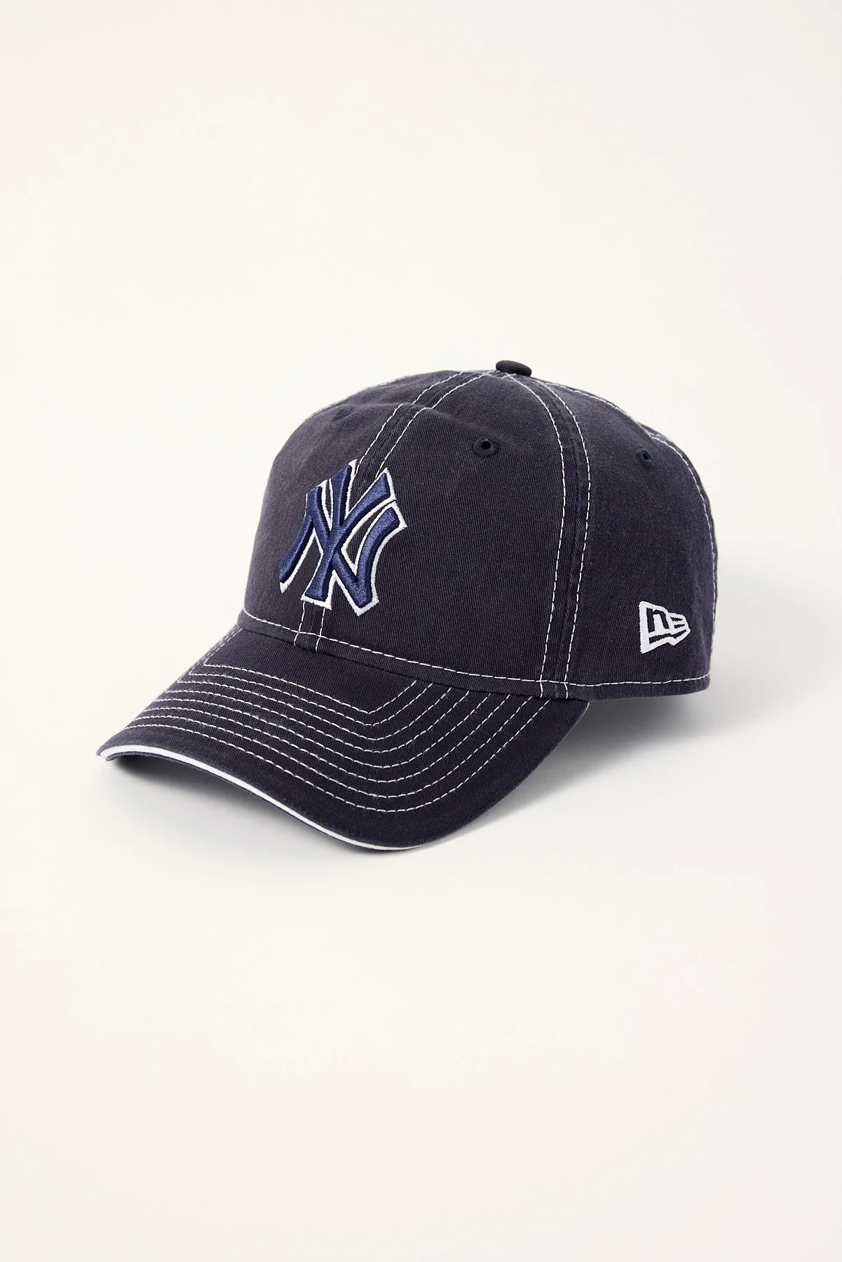 New Era Contrast Team 9Twenty New York Yankees Cap Official Team Colours - Image 3