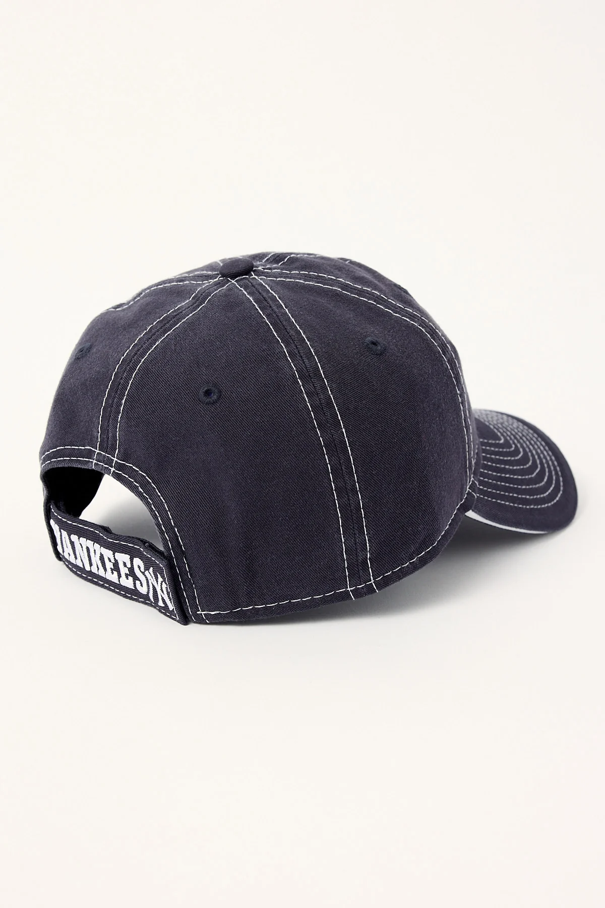 New Era Contrast Team 9Twenty New York Yankees Cap Official Team Colours - Image 4