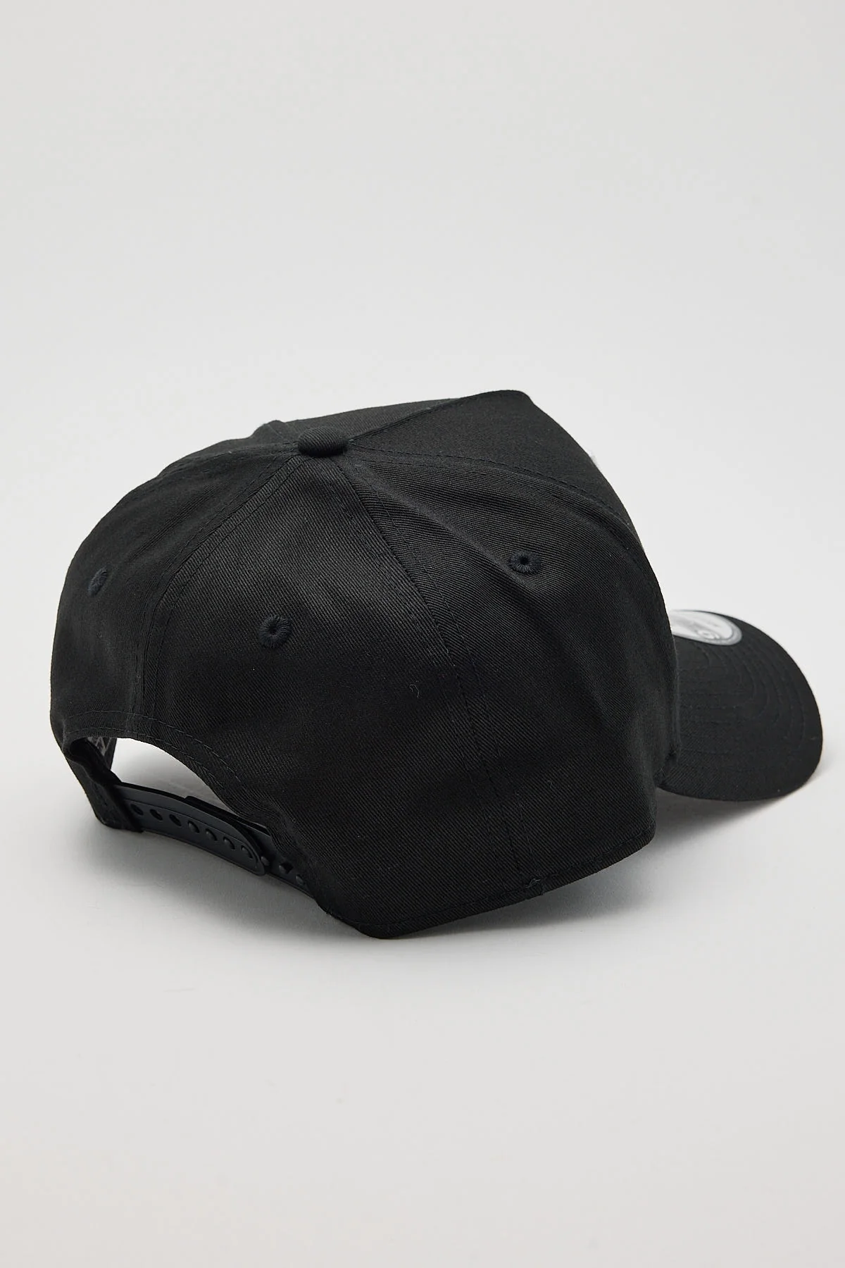 New Era Las Vegas Raiders 9Forty A-Frame Cap Black/OTC Embroidery - Image 4