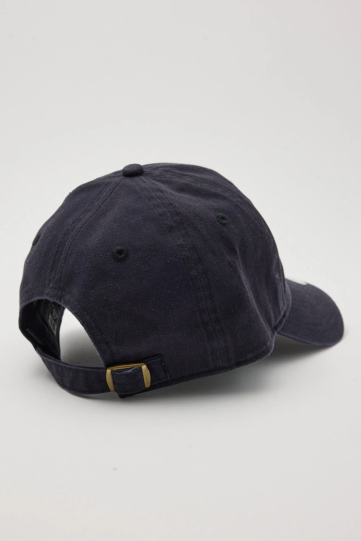New Era Los Angeles Dodgers Casual Classic Cap Navy/White Embroidery - Image 4