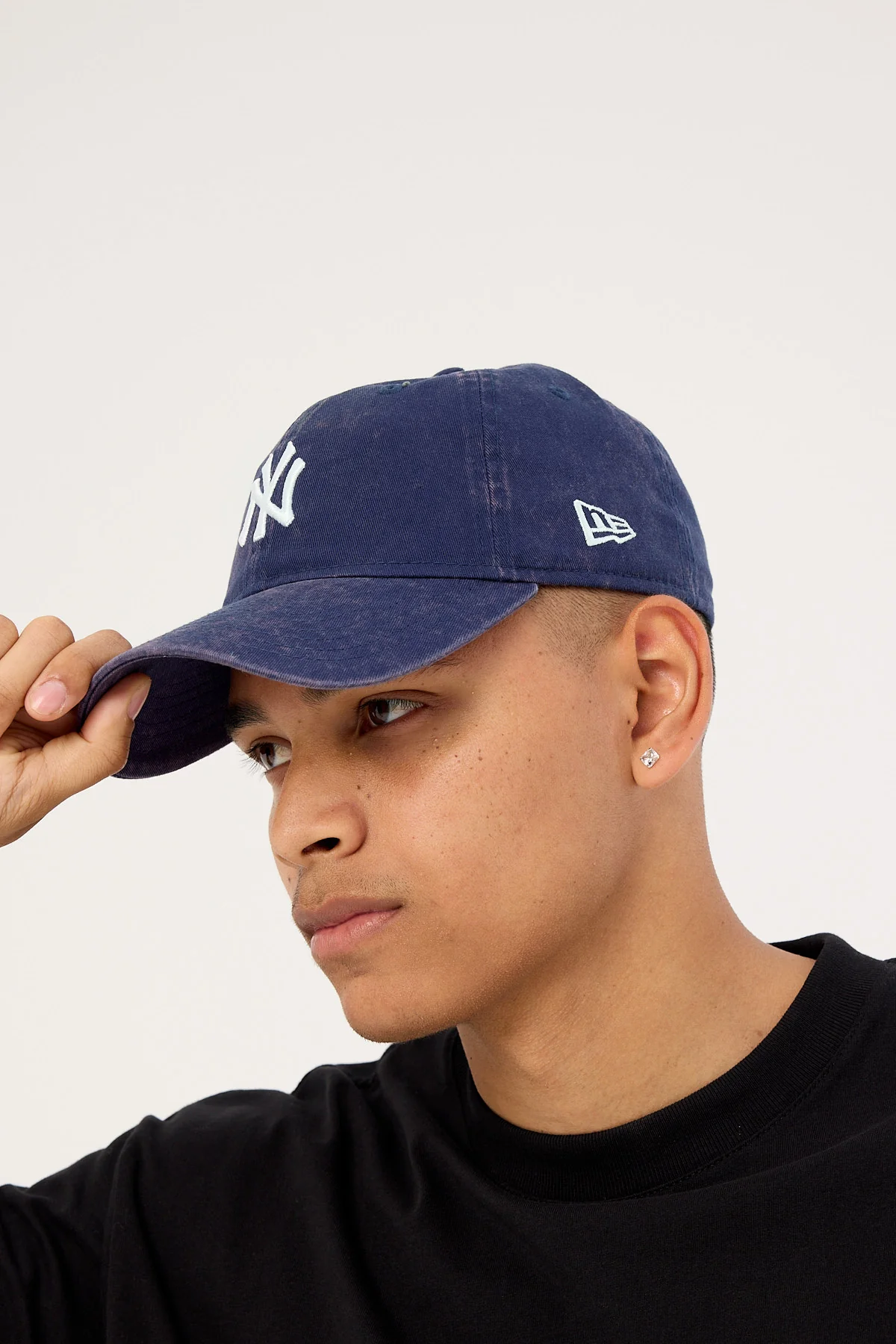 New Era Snow Wash 9Twenty New York Yankees Cap Light Navy - Image 2